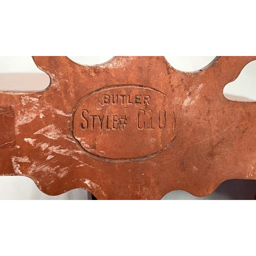 Vintage Butler Scroll Cut Wood Wall Shelf C101 – Ornate 13" Hanging Display