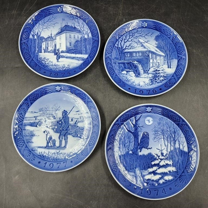 Royal Copenhagen Christmas Plates Full Set 1970–1979 | Blue & White Porcelain | Danish Holiday Collectables