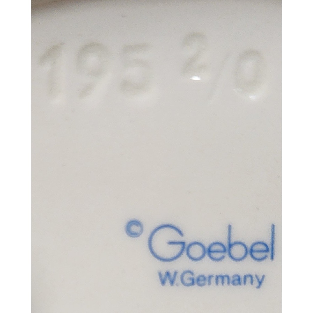 Goebel Hummel #195 2/0 “Barnyard Hero” TMK‑4 W. Germany Boy & Goose Figurine