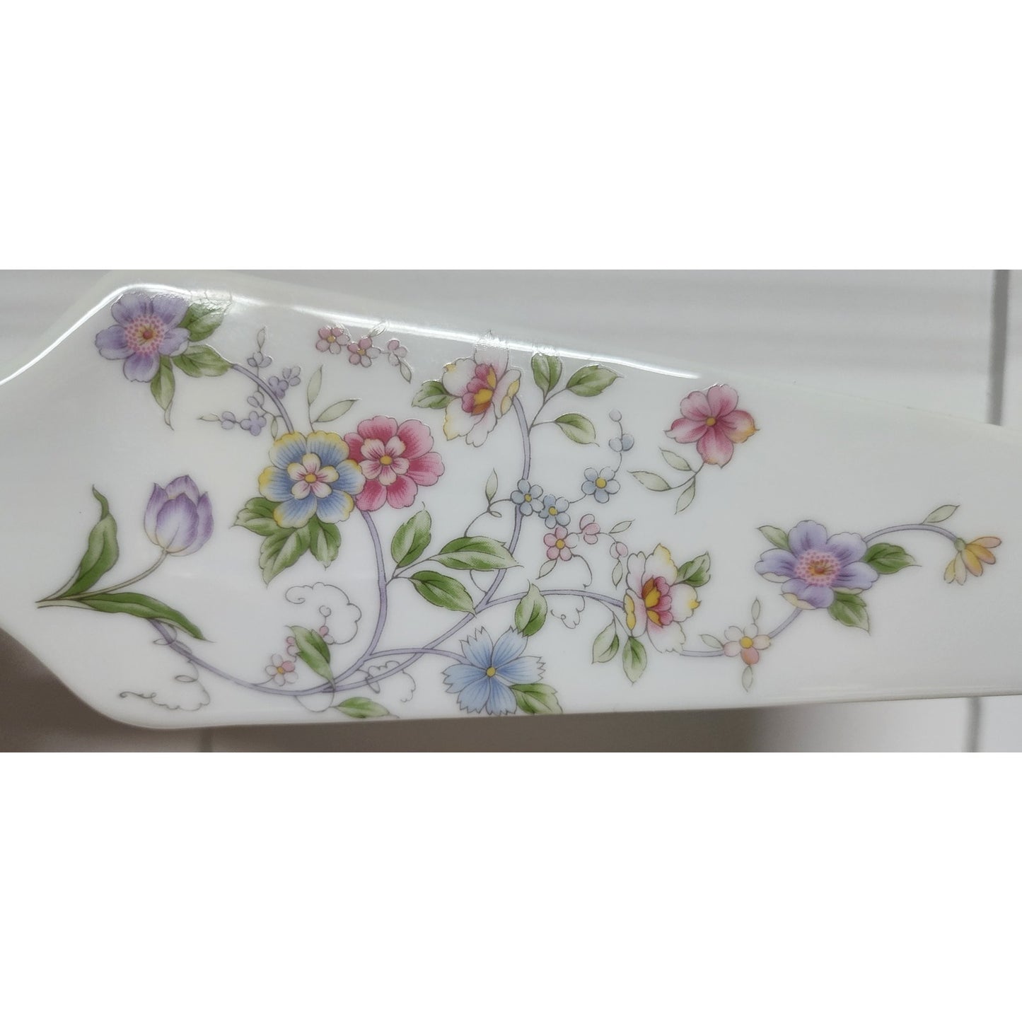 Andrea by Sadek Japan Cake Plate, Server Floral 22K Gold Trim Vintage Scalloped