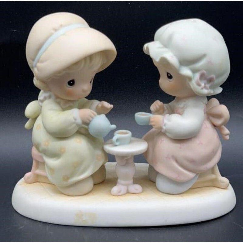 Figurines