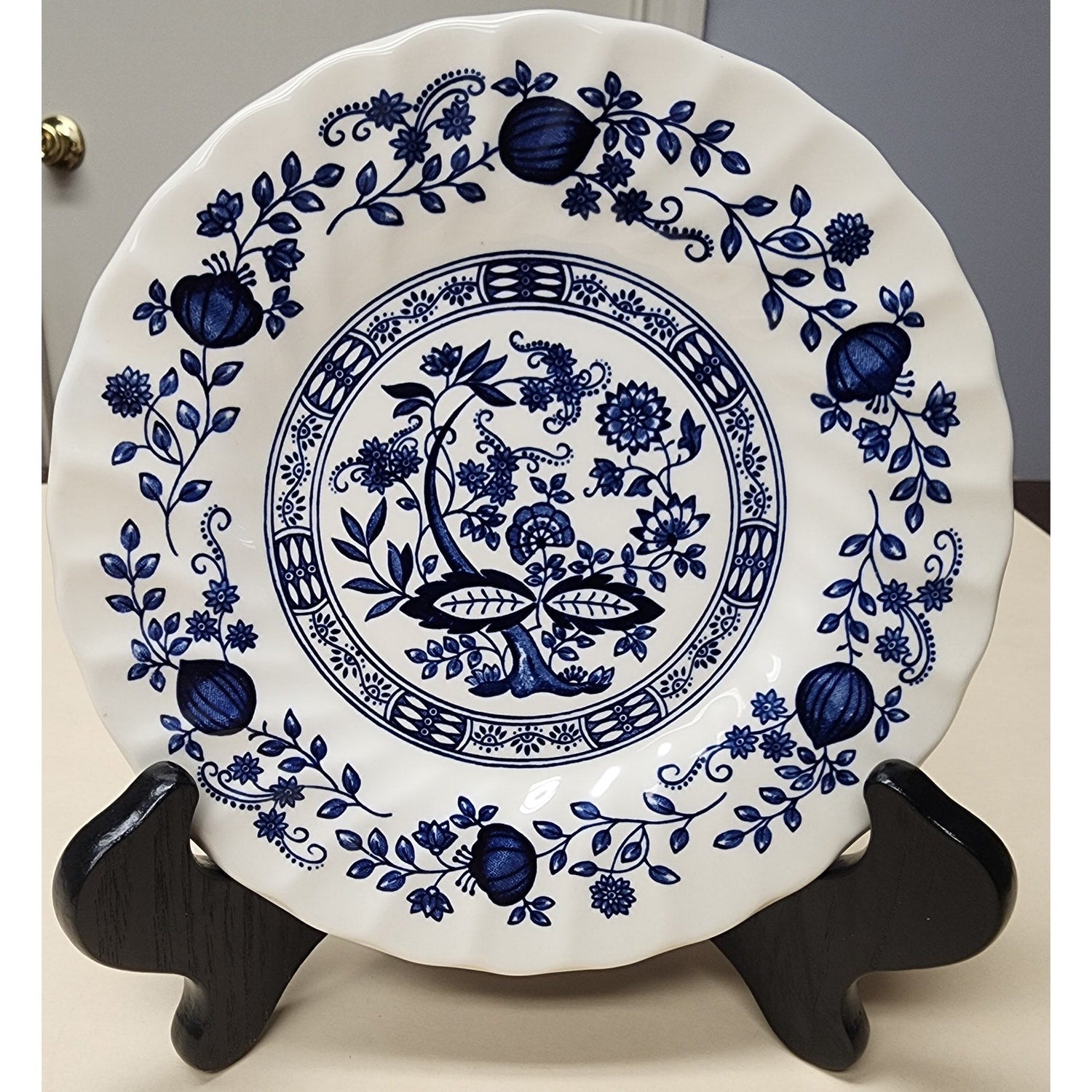 China Dinnerware, Collectible Plates. Tea Sets