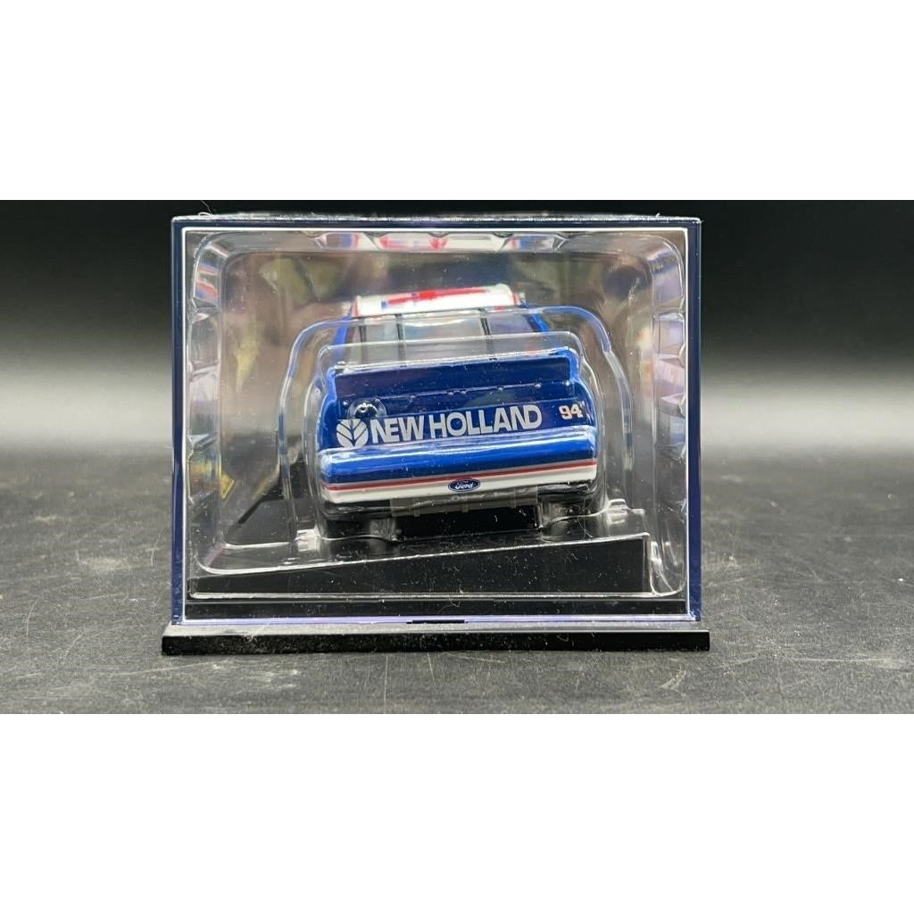 Revell Collection 1:24 #94 New Holland 1997 Ford Thunderbird NASCAR Die-Cast COA