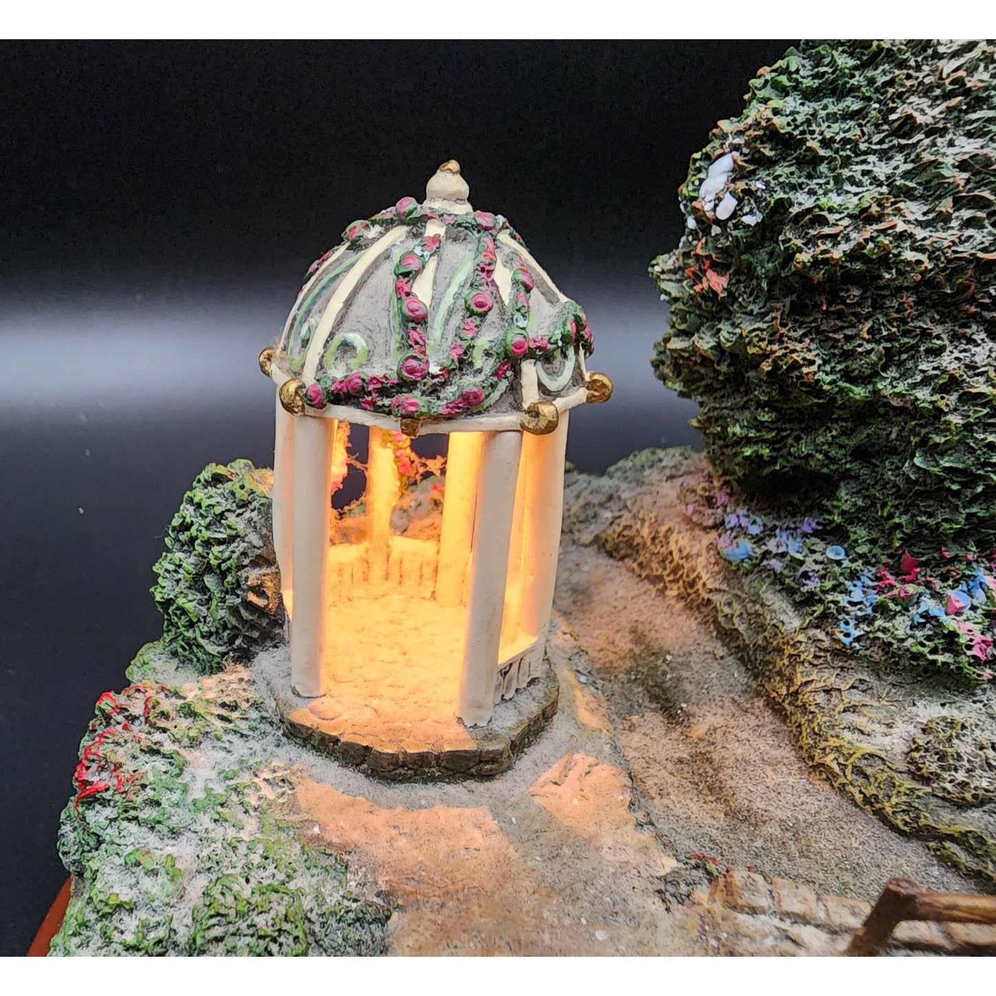 Thomas Kinkade Summer Serenity Masterpiece Village Lighted Sculpture A0083 COA