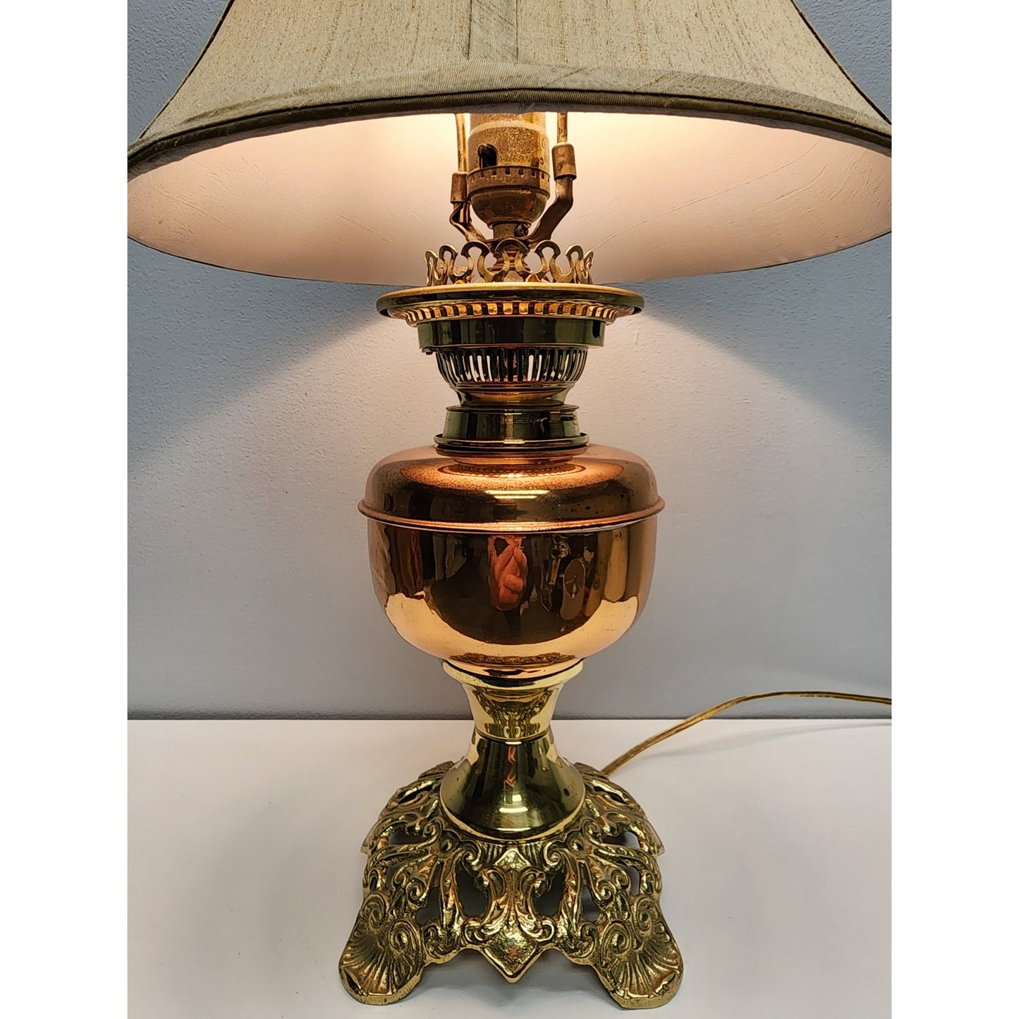 Vintage Brass Copper Gold Tone Table Lamp w/ Tassel Shade 20" Works - Beautiful!