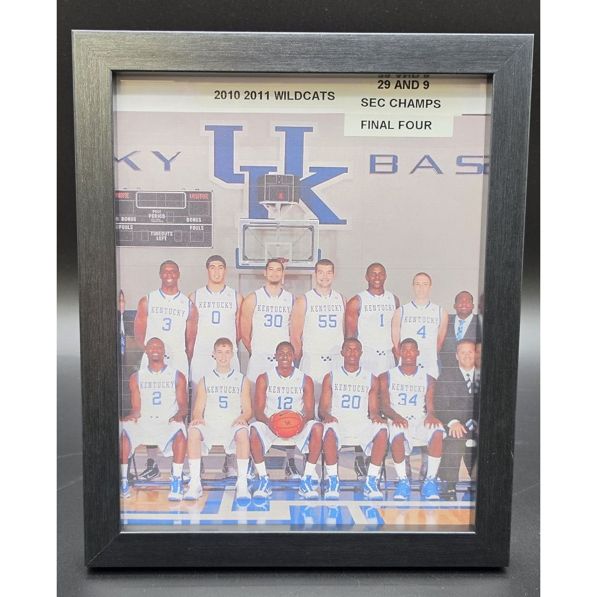 2010-11 Kentucky Wildcats Team Autographed Nike Basketball Calipari Photo Case