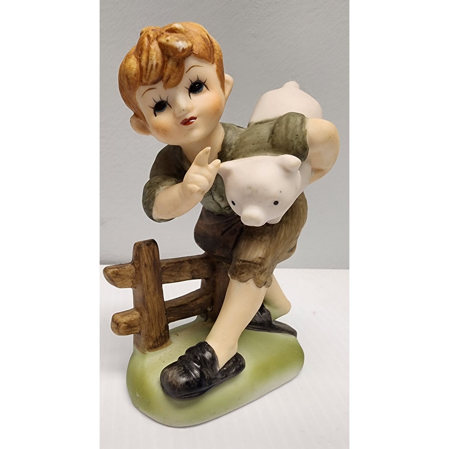 Vintage Norcrest Japan Boy & Girl Figurine Pair Hand Painted 4.75" Collectible