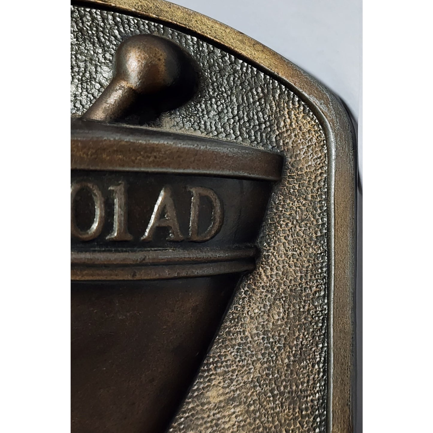 1979 Chlor‑Trimeton Brass Mortar & Pestle Plaque w/ Stand – VTG Pharmacy History