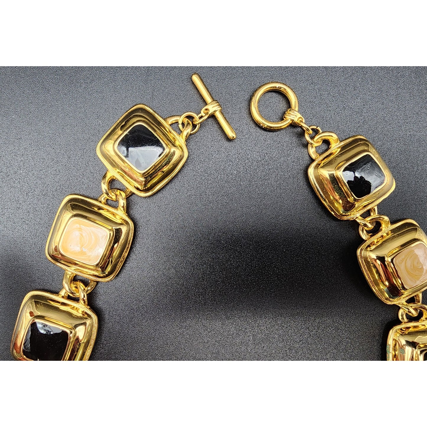 Lot of 4 Vintage Gold Tone Necklaces Mixed Styles Elegant Women’s Jewelry