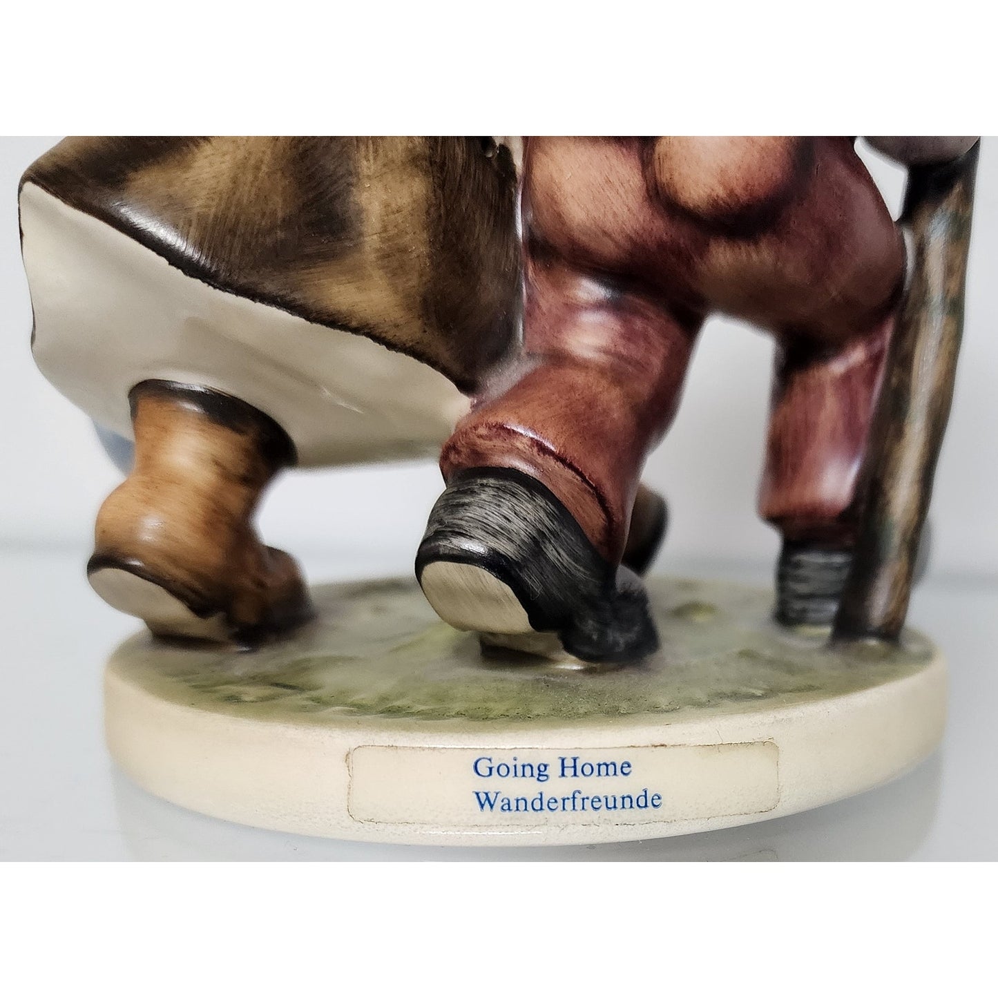 Goebel Hummel #383 “Going Home” Figurine TMK-4 1972 W. Germany 5” Hand Painted