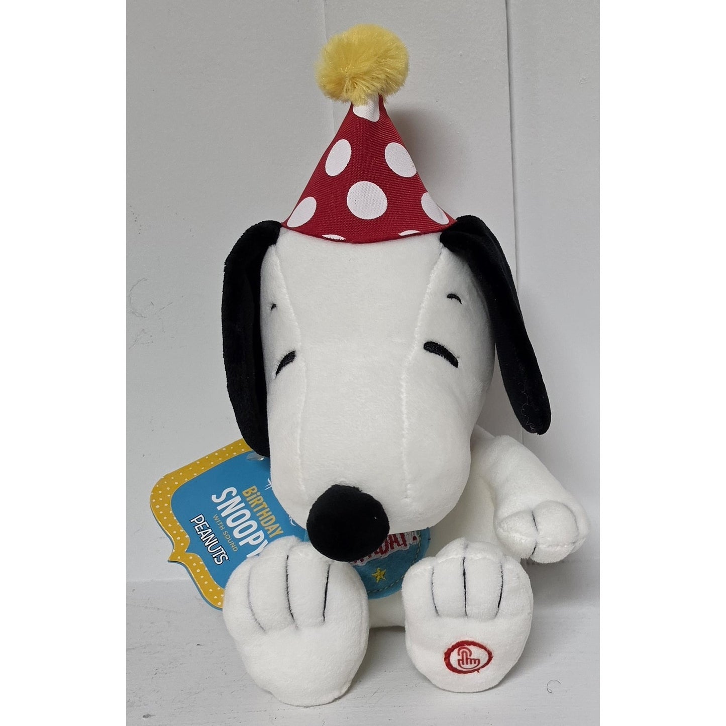 Hallmark Peanuts 2014 Birthday Snoopy Plush – Sound Off, Clean & Adorable