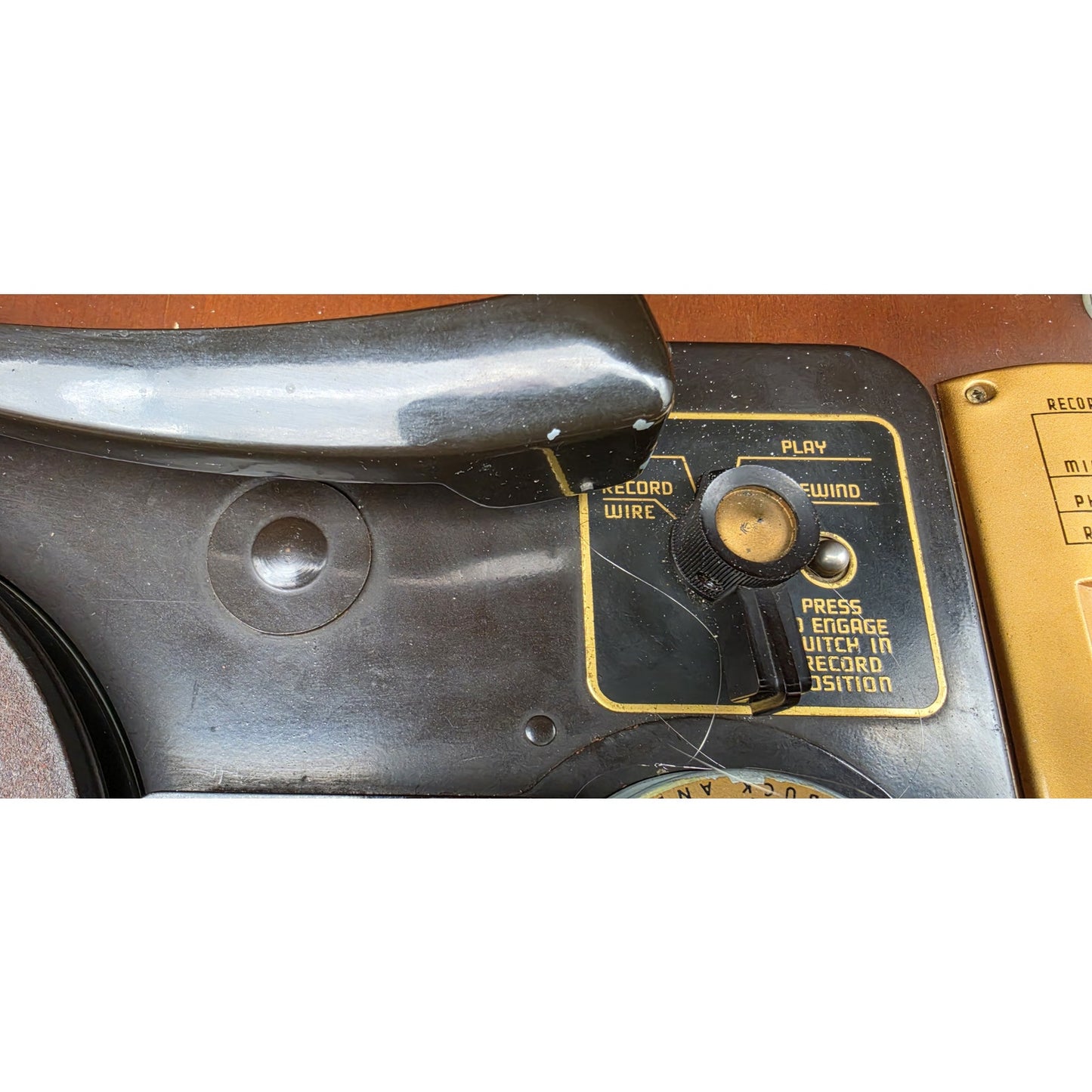 1949 Silvertone 8086B Wire Recorder AM Tube Radio Phono Untested w/ Wire