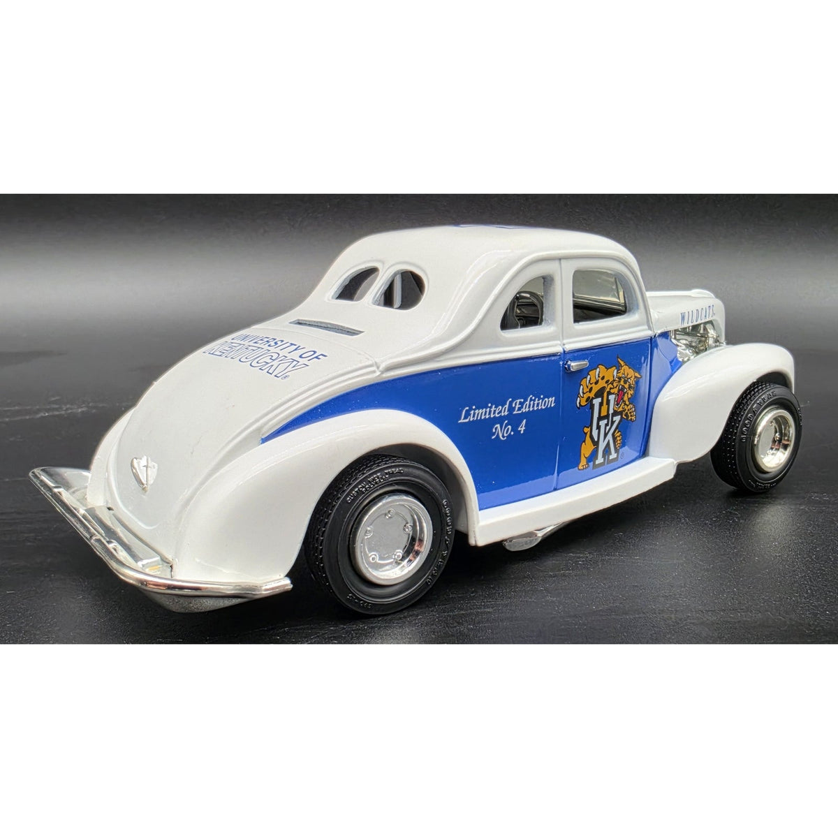 Vintage ERTL Kentucky Wildcats #4 1940 Ford Coupe Diecast Bank W/ Key 1:24 UK