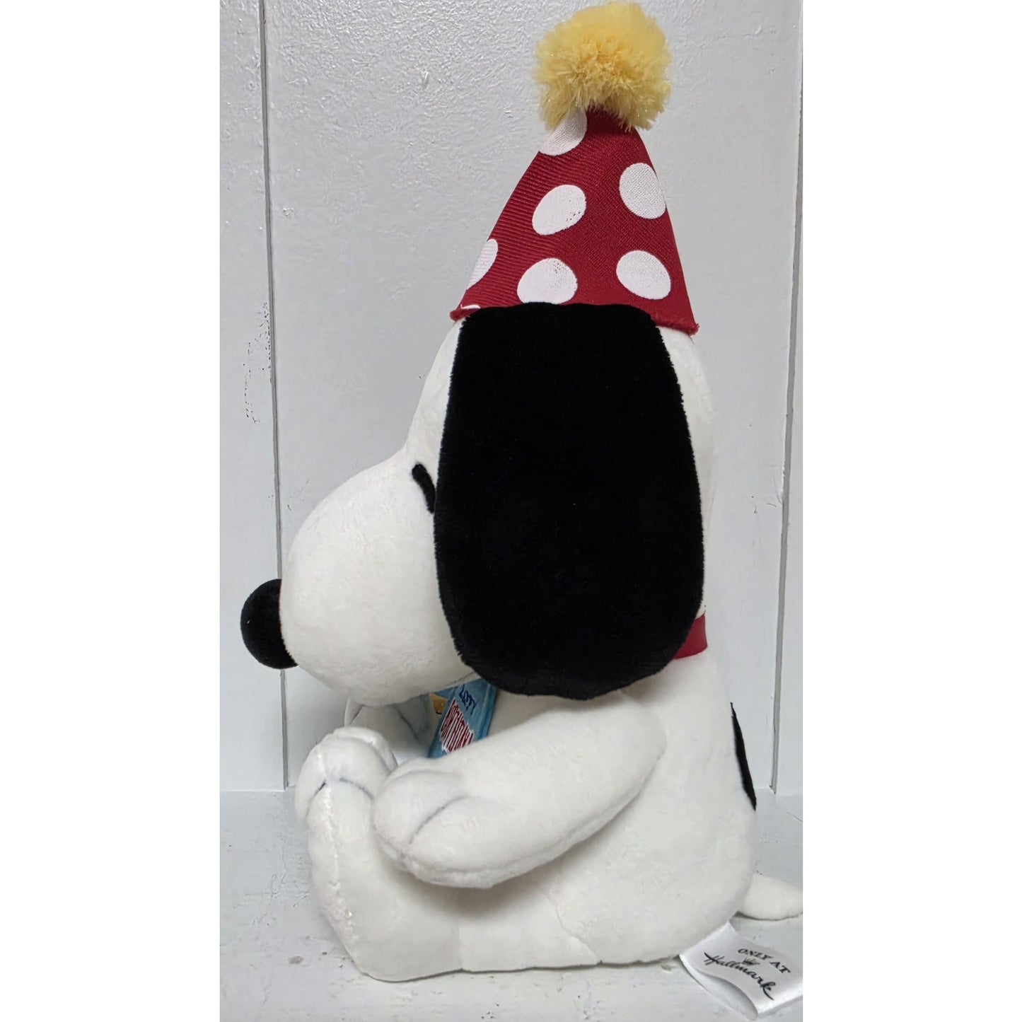 Hallmark Peanuts 2014 Birthday Snoopy Plush – Sound Off, Clean & Adorable