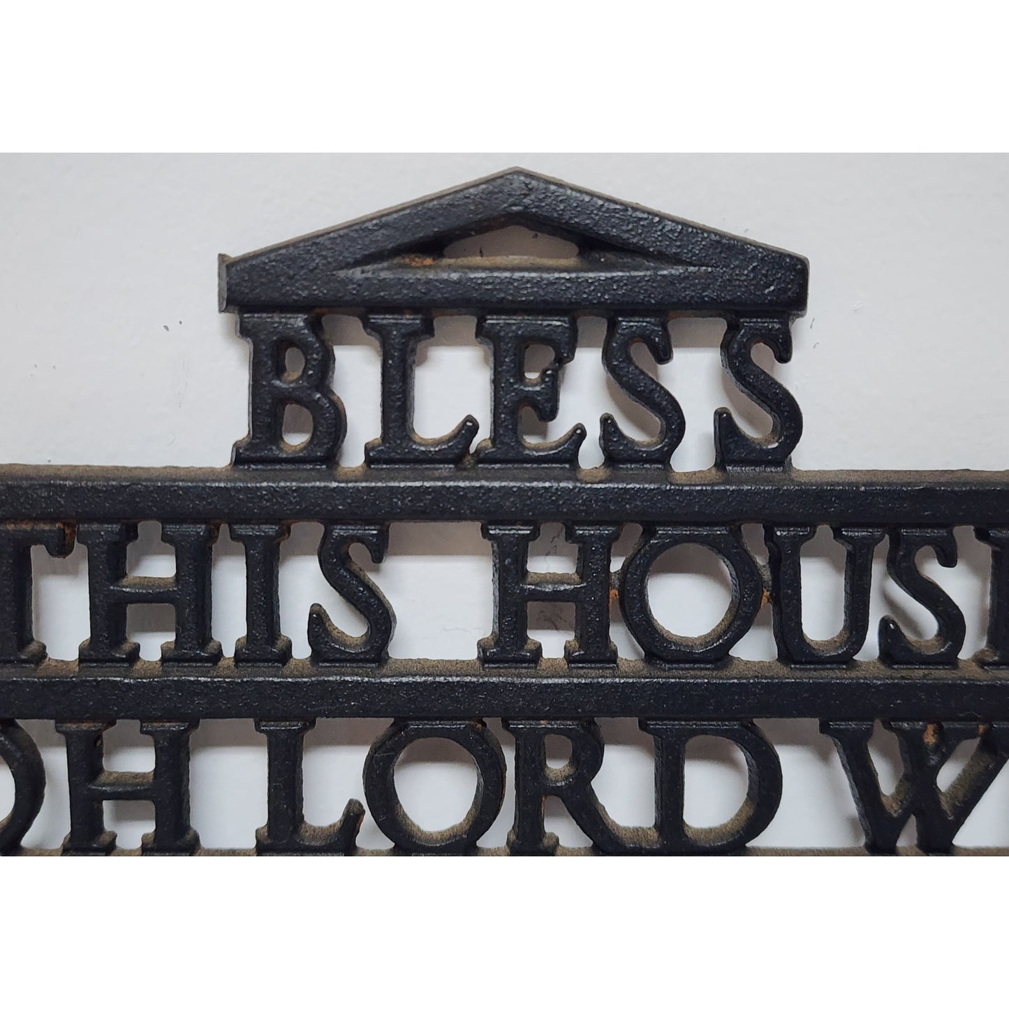 Vintage Cast Iron Trivet Cross Publ Co Elizabeth USA 3‑Leg 6.5x7.5 Black