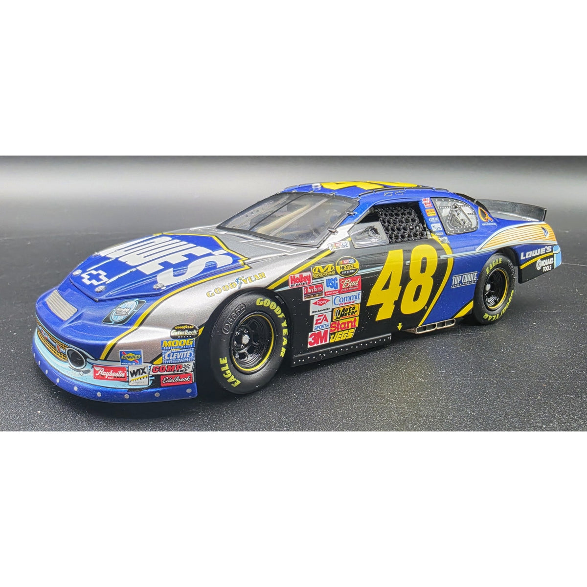 2007 Jimmie Johnson #48 Lowe's '57 Chevy Elite 1:24 Diecast RCCA Owner's Club