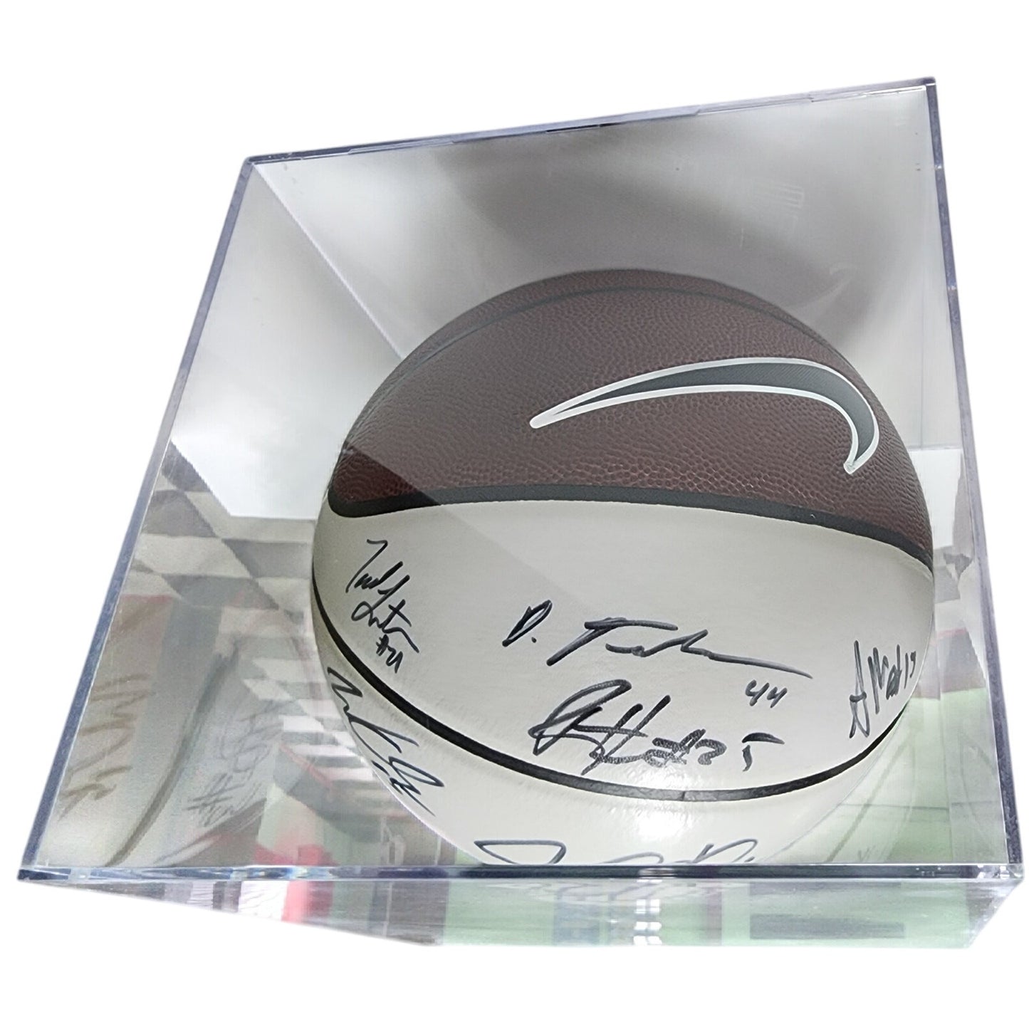 2014-15 Kentucky Wildcats Team Signed Nike Basketball Calipari Booker Towns NBA