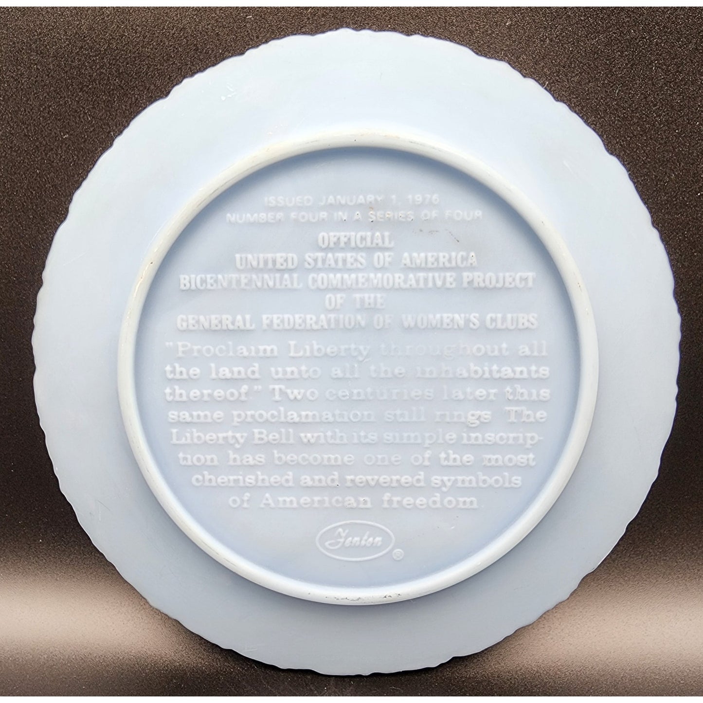 Fenton 1976 Bicentennial Liberty Bell Plate Raised Relief 8.25" USA Collectable