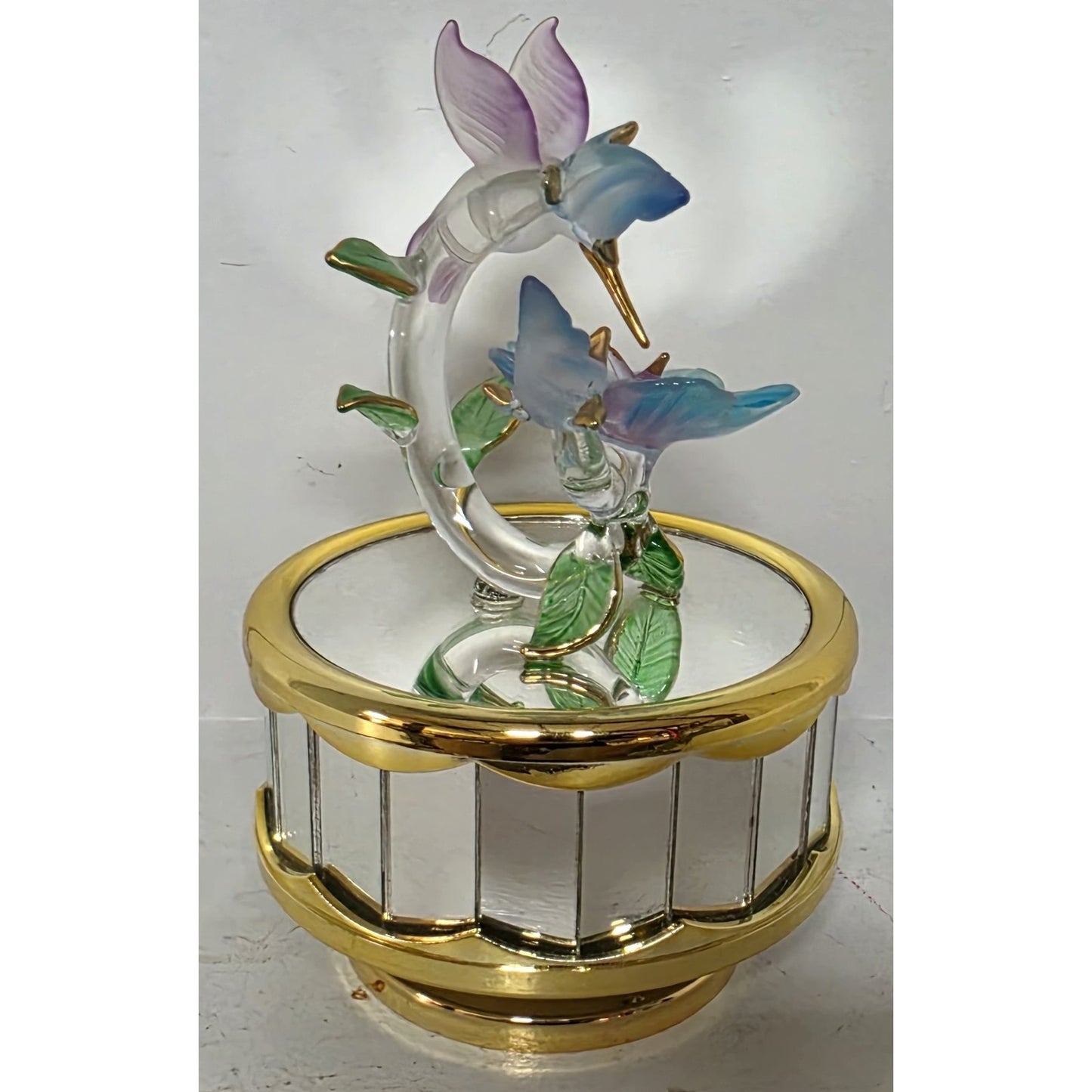 Vintage Mirrored Hummingbird Glass Art Music Box Rotating Gold Trim Plays