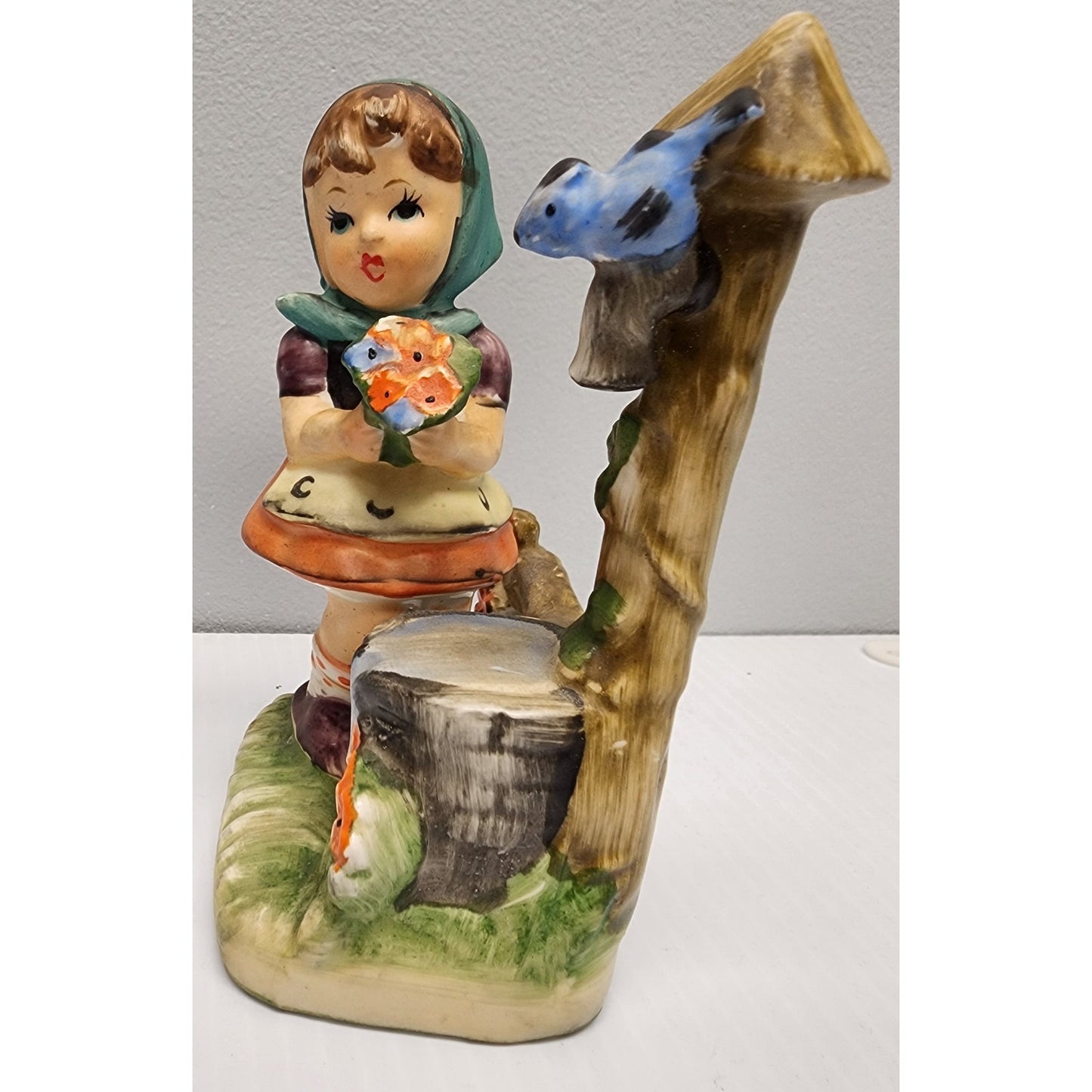 Vintage Norcrest Japan Boy & Girl Figurine Pair Hand Painted 4.75" Collectible