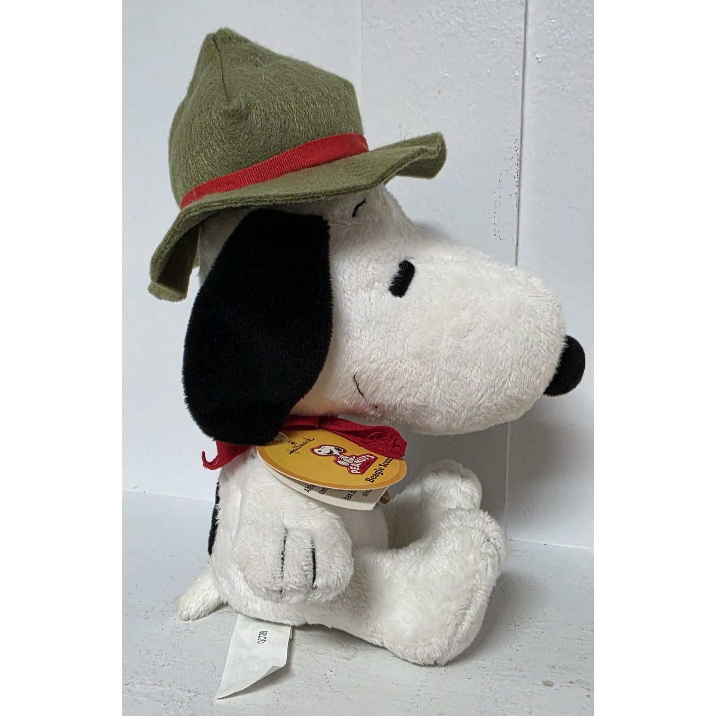 Hallmark Peanuts 2009 Snoopy Plush – Happiness Since 1950, Leather Tag, patina