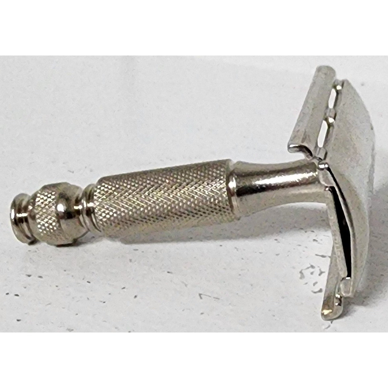 Vintage Gillette Travel Shave Kit w/ YUMA Razor Brush & Aftershave Bottle