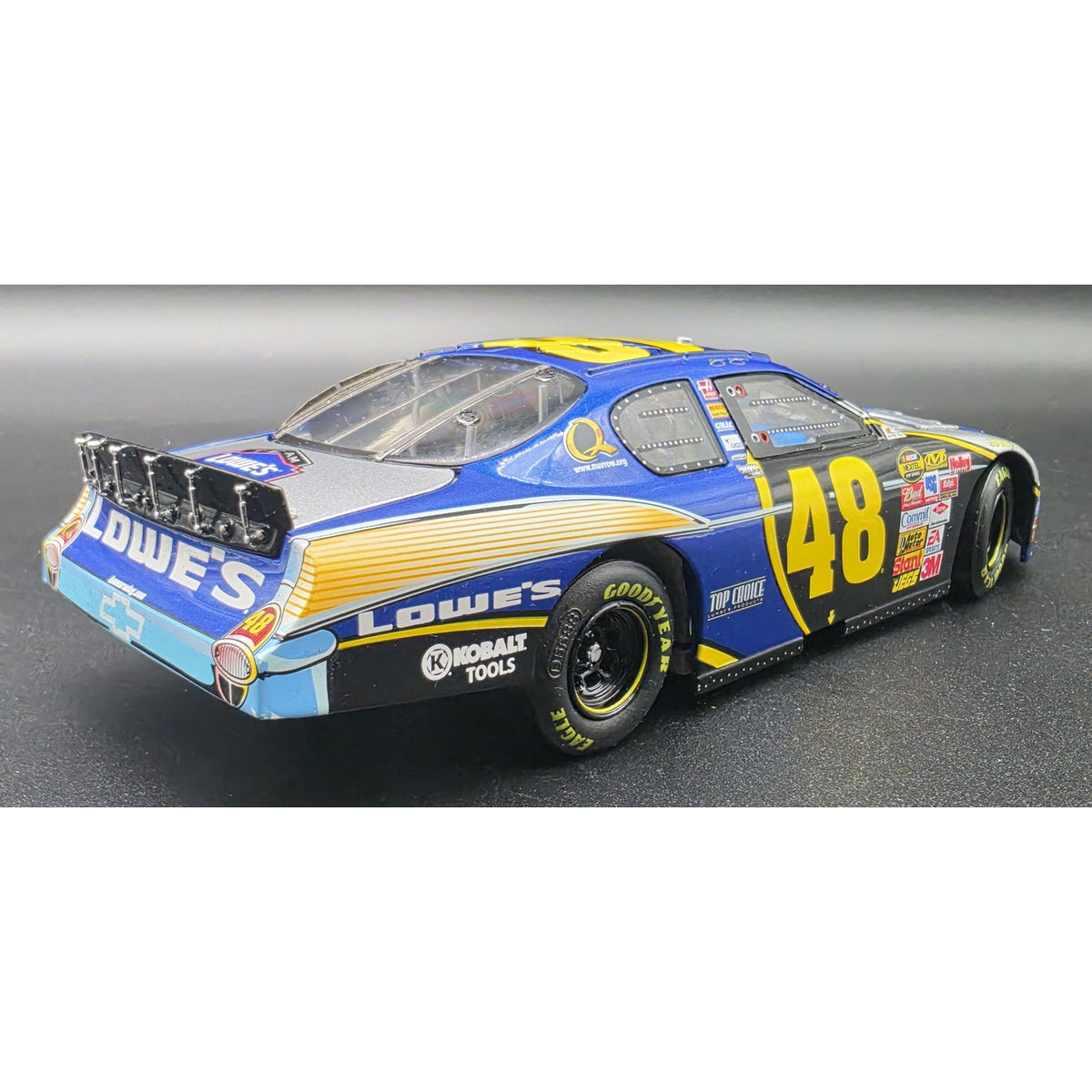 2007 Jimmie Johnson #48 Lowe's '57 Chevy Elite 1:24 Diecast RCCA Owner's Club