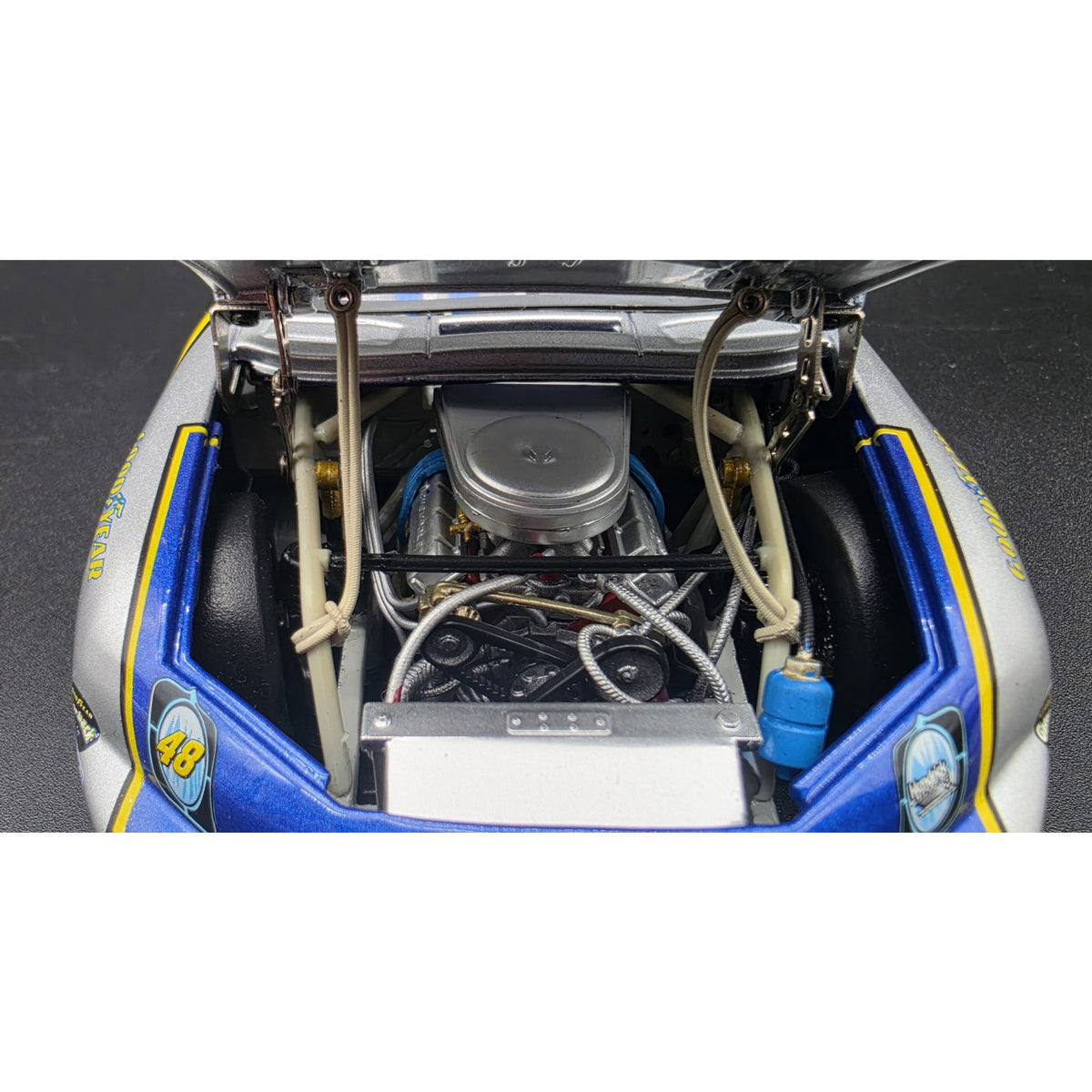 2007 Jimmie Johnson #48 Lowe's '57 Chevy Elite 1:24 Diecast RCCA Owner's Club