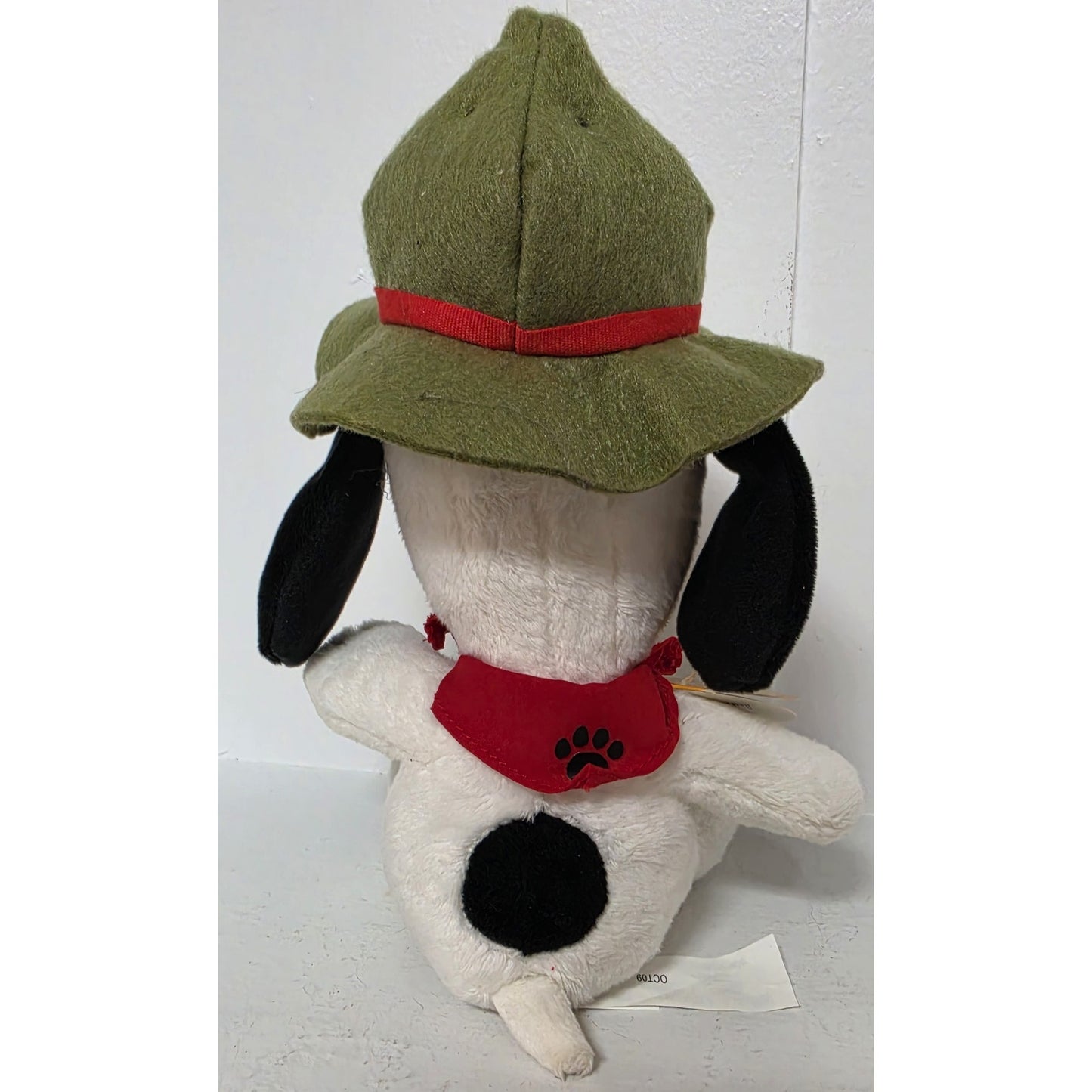 Hallmark Peanuts 2009 Snoopy Plush – Happiness Since 1950, Leather Tag, patina