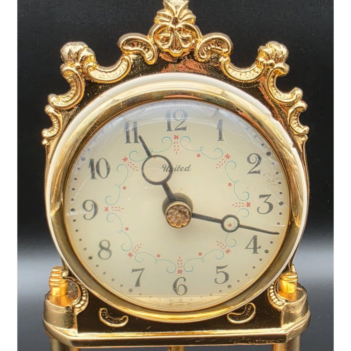 Vintage United Model 975 Brass Anniversary Clock w/ Glass Dome Works Beautifully Rare