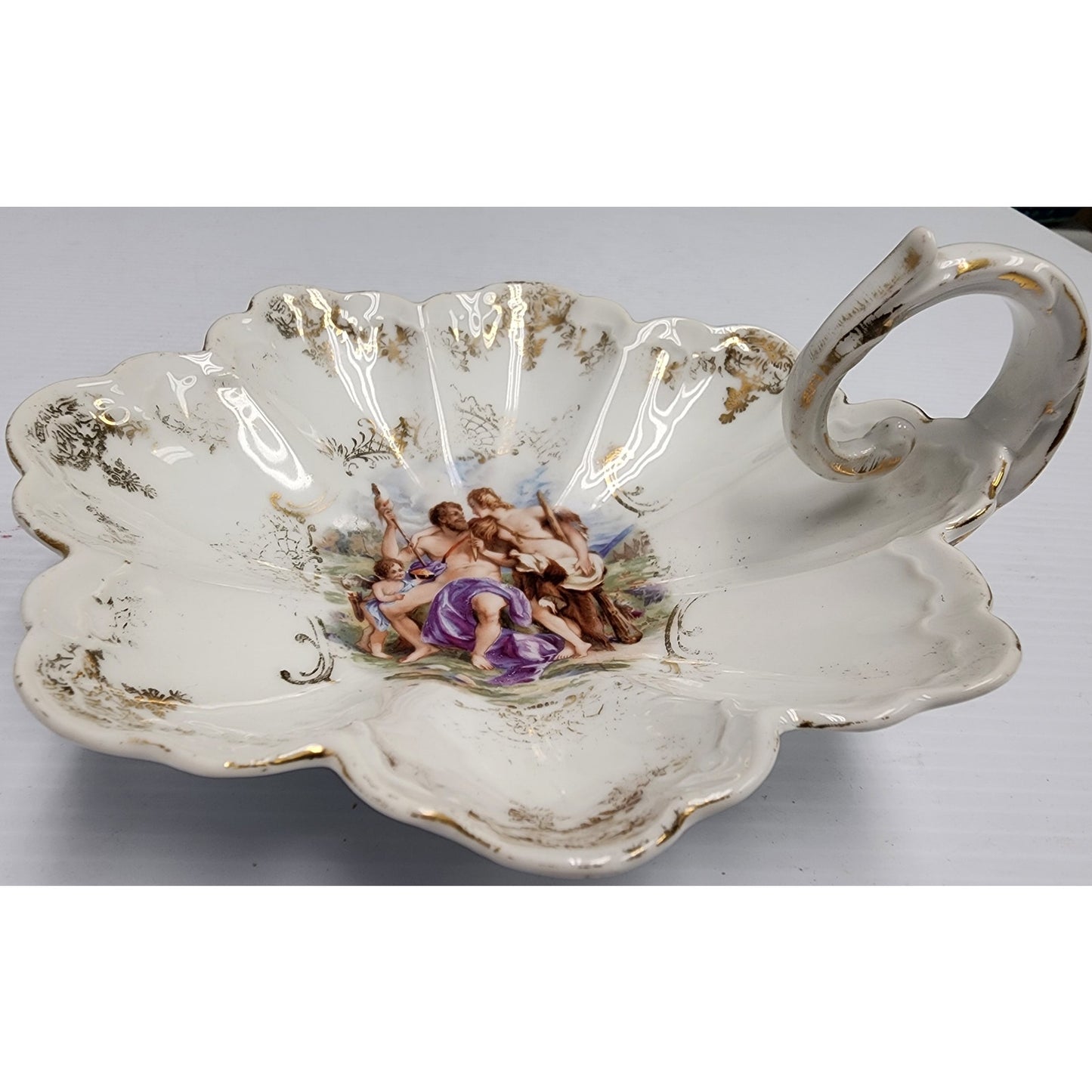 Royal Bavarian Finger Loop Bowl 7" Scalloped Rim Gold Gilt Mythological Scene