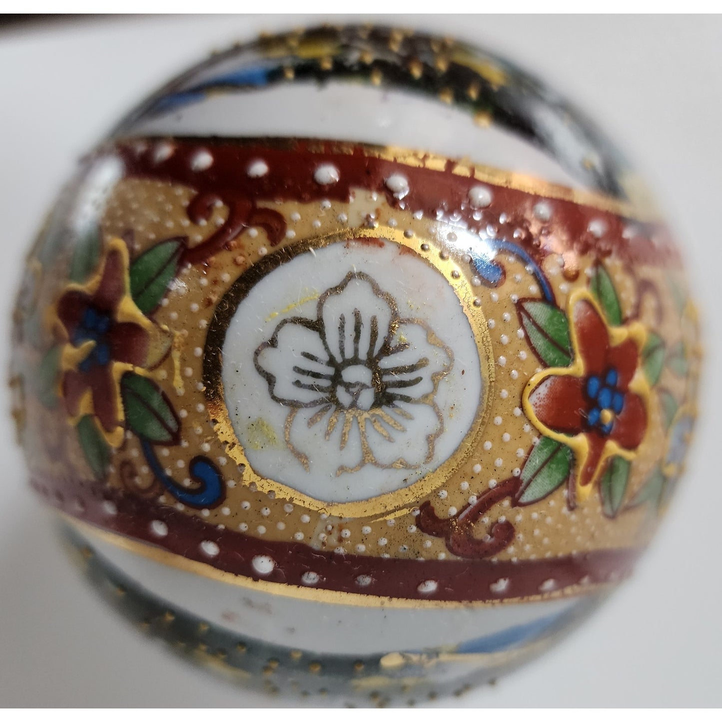 Japanese Porcelain Egg w/ Geisha Garden Scene Gold Gilt Raised Relief -Wood Base