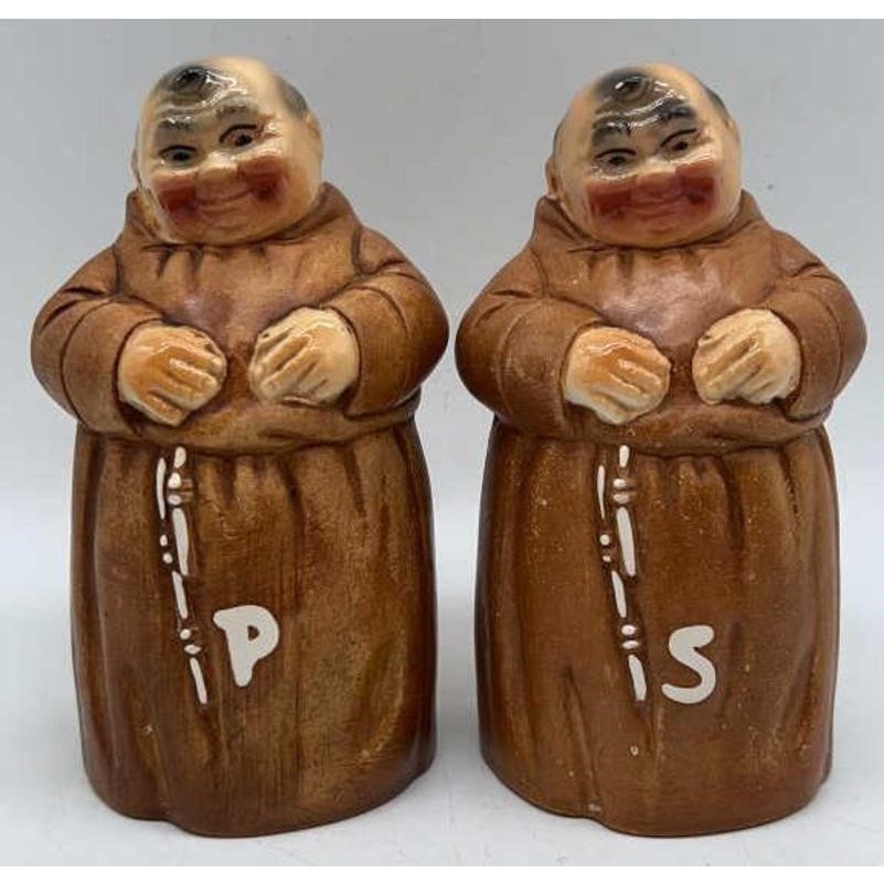VTG Royal Doulton Parson Brown Toby Mug + Twin Winton Monks Salt, Pepper Shakers
