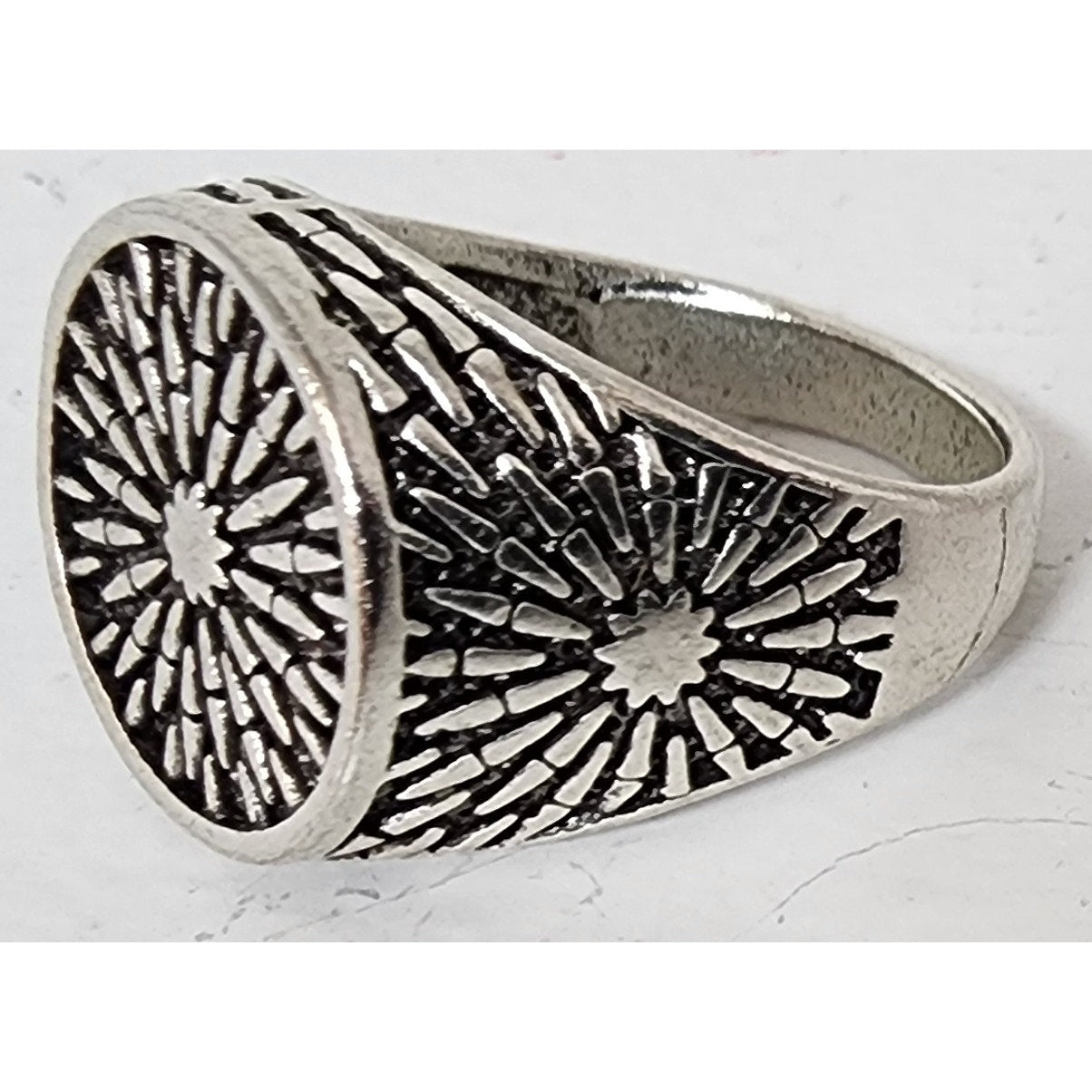 Modern VTG Stainless Steel Ring Size 9.5 Sunburst Engraved Bold Statement Band