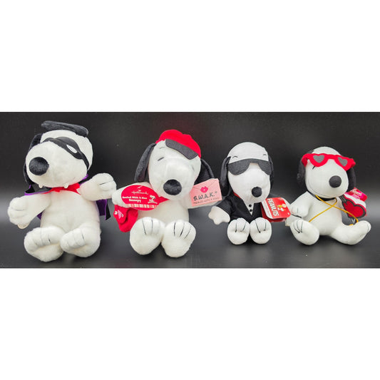 Peanuts Snoopy Plush Set Lot of 4 – Snoopula, Sealed With A Kiss, Agent, Whitman