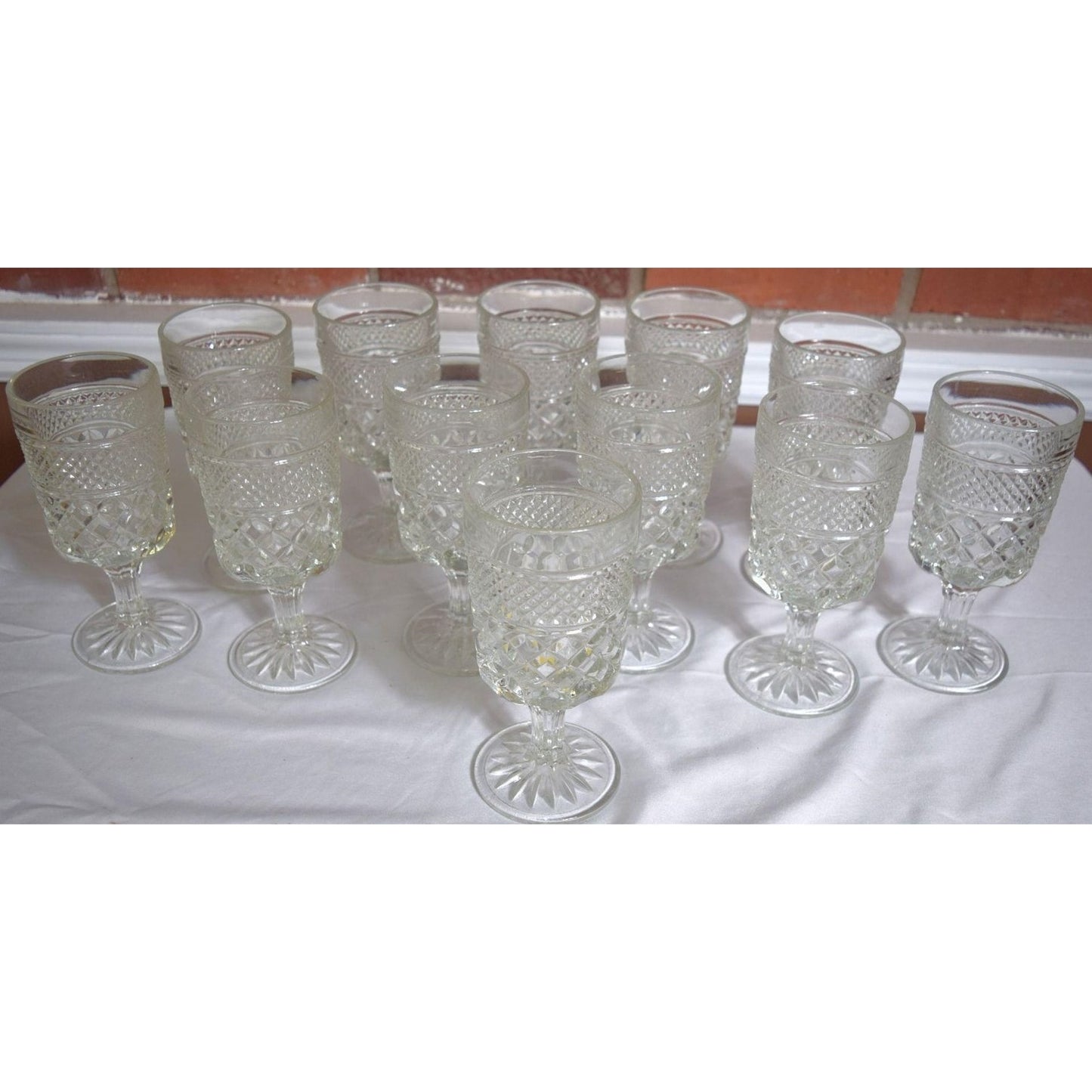 Set of 12 Vintage Anchor Hocking Diamond Cut Goblets 6.56" Tall Glassware