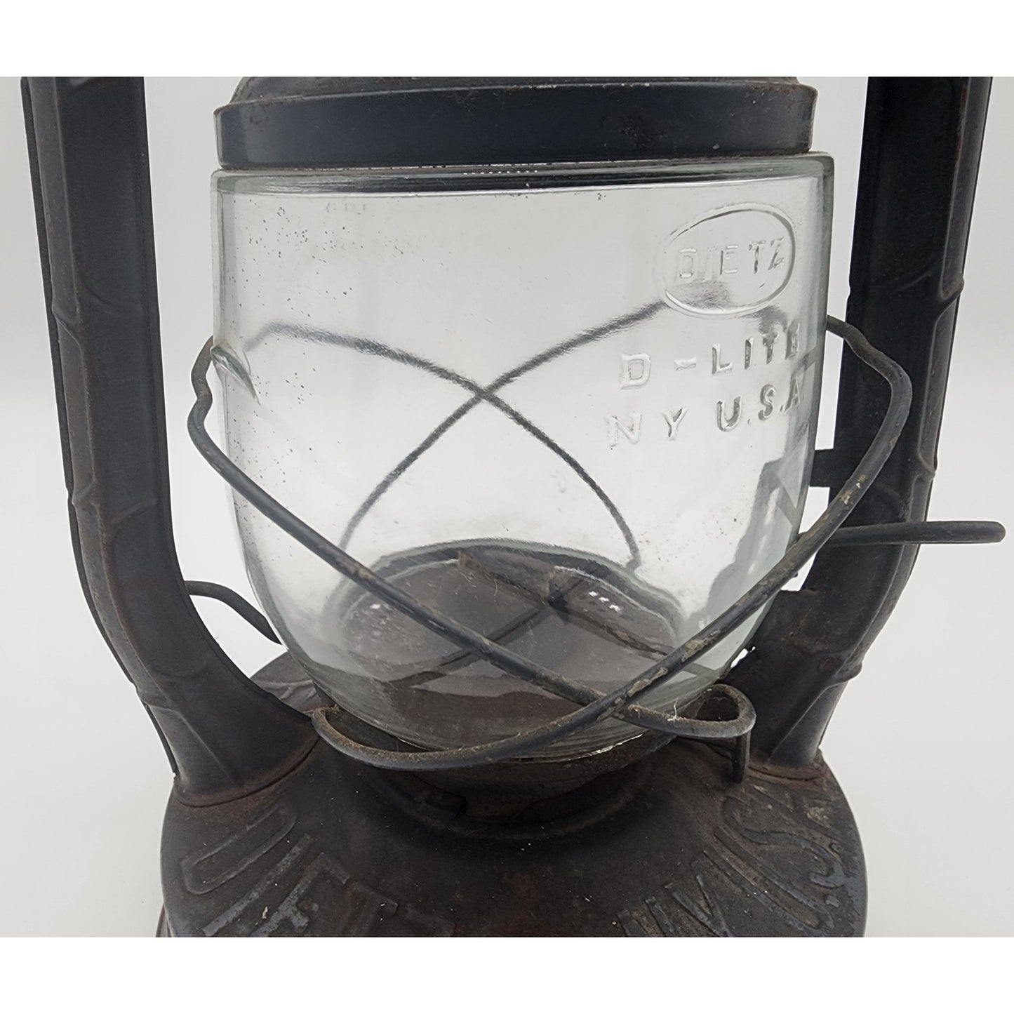 Antique Dietz No.2 D-Lite Kerosene Lantern NY USA LOC-NOB Globe Vintage 1930s