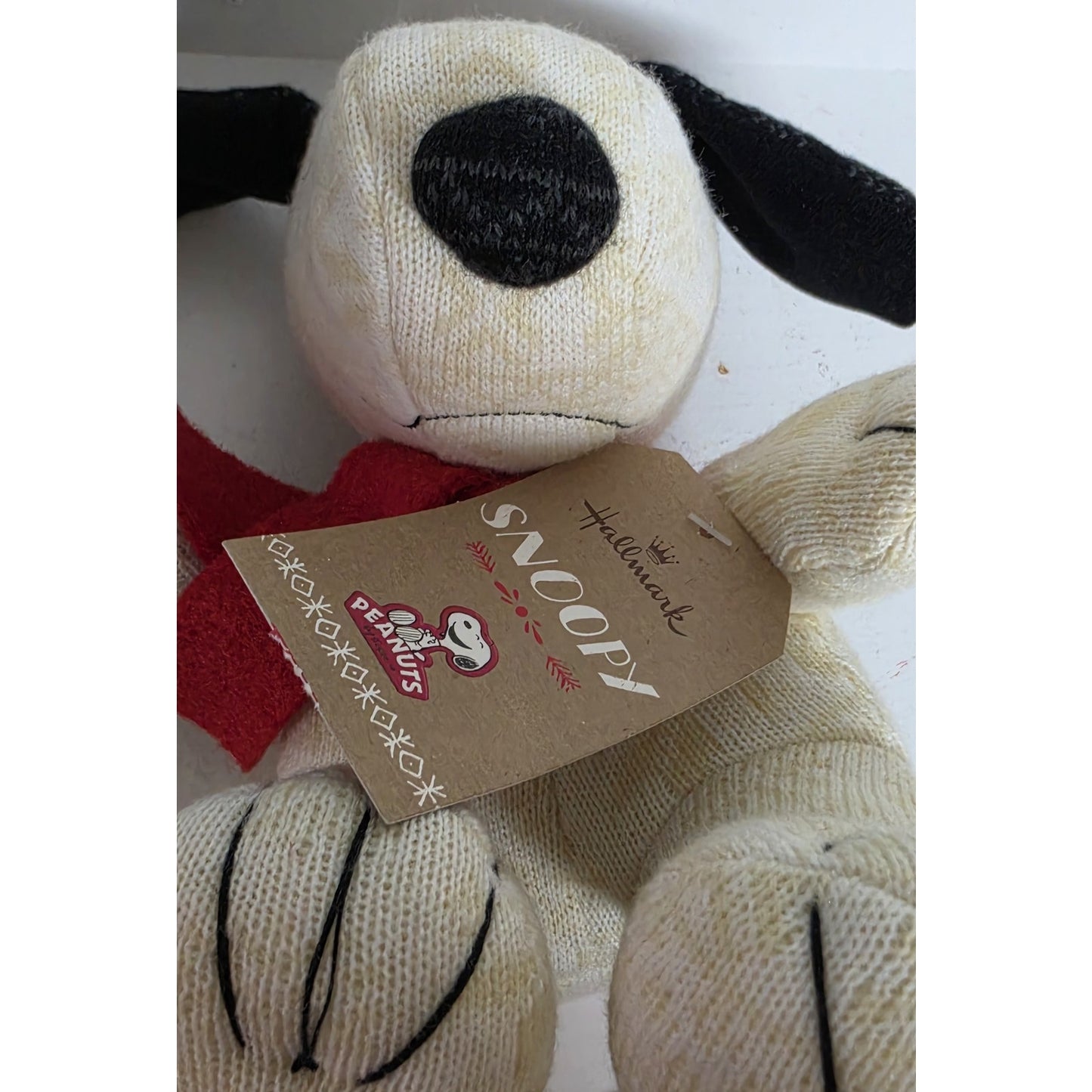 Hallmark Peanuts 2014 Knit Snoopy Plush – Cozy Collectible, Very Clean & Adorable