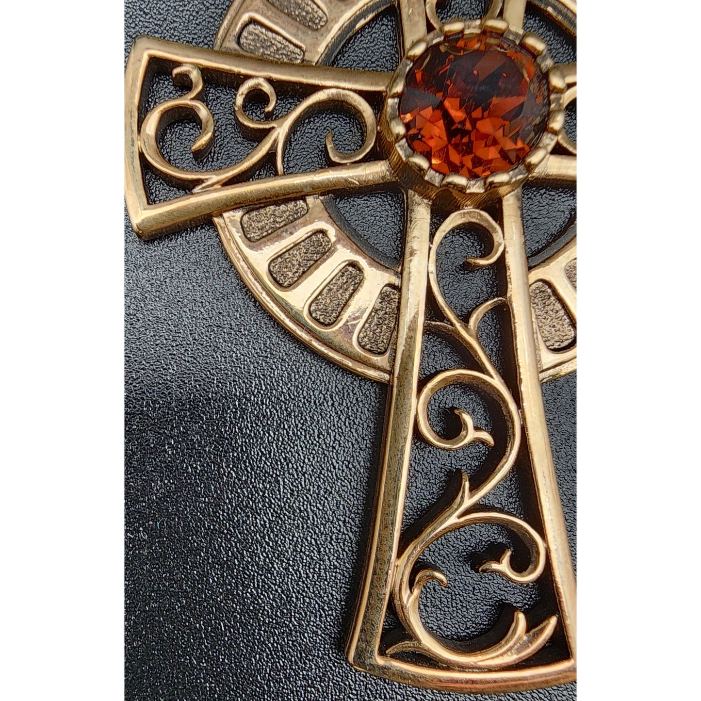 1979 Sarah Coventry Celtic Cross Necklace w/ Amber Gemstone – Limited Edition