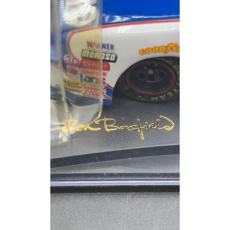 Revell Collection 1:24 #94 New Holland 1997 Ford Thunderbird NASCAR Die-Cast COA