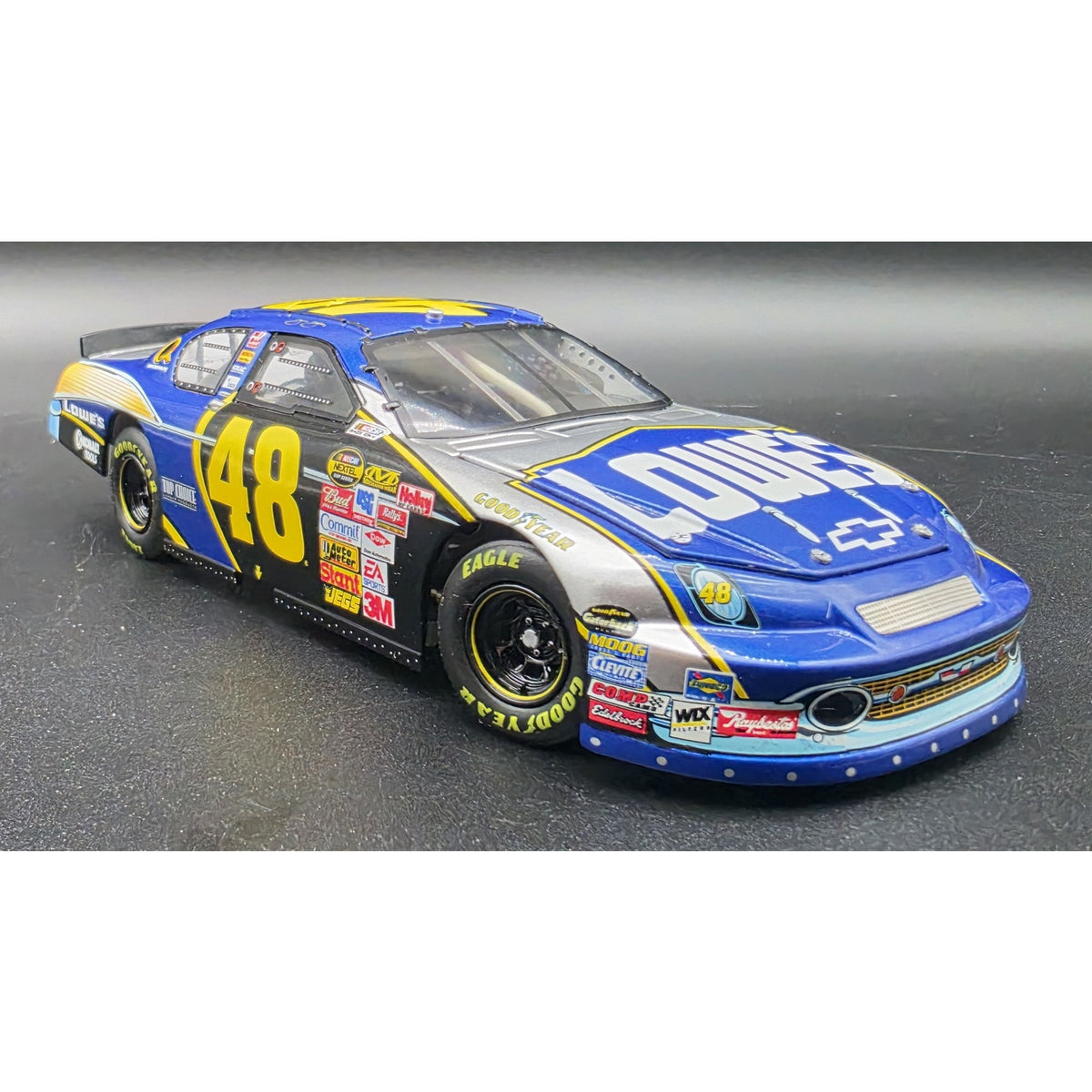 2007 Jimmie Johnson #48 Lowe's '57 Chevy Elite 1:24 Diecast RCCA Owner's Club