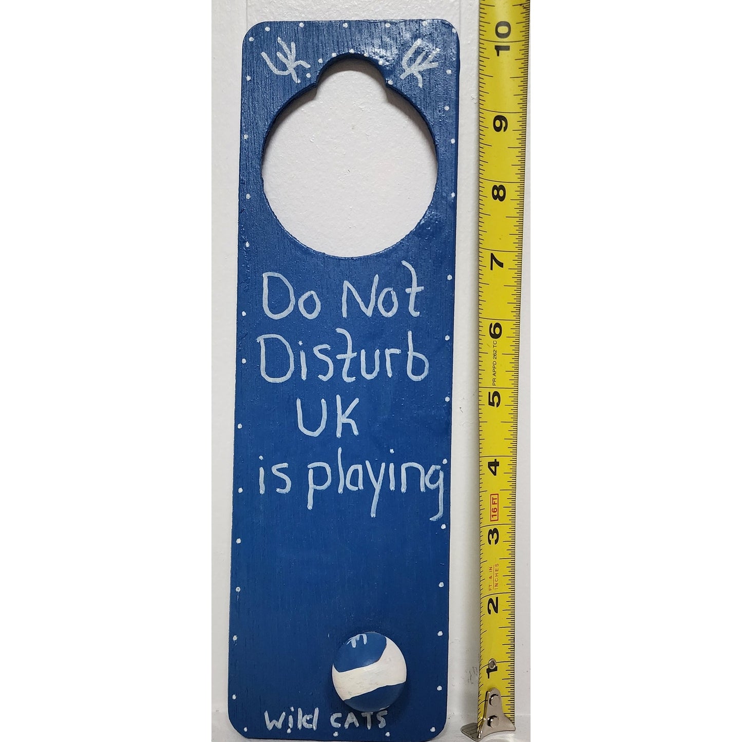 Vintage Handmade UK Wildcats Door Hanger “Do Not Disturb” w/ Basketball Ornament