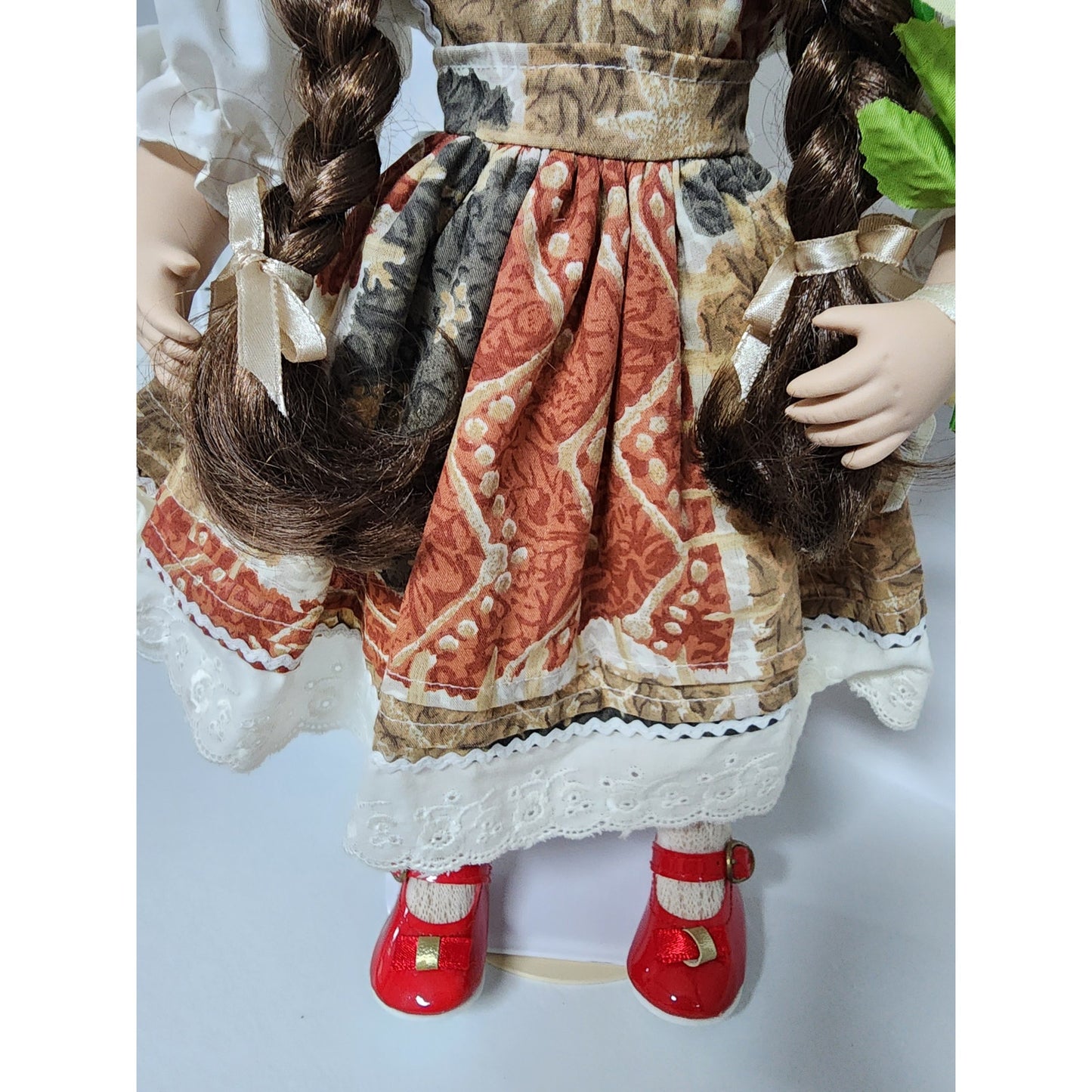 Heritage Mint Porcelain Doll “Sitting Pretty” 16” Collectible  VTG w/ Flowers