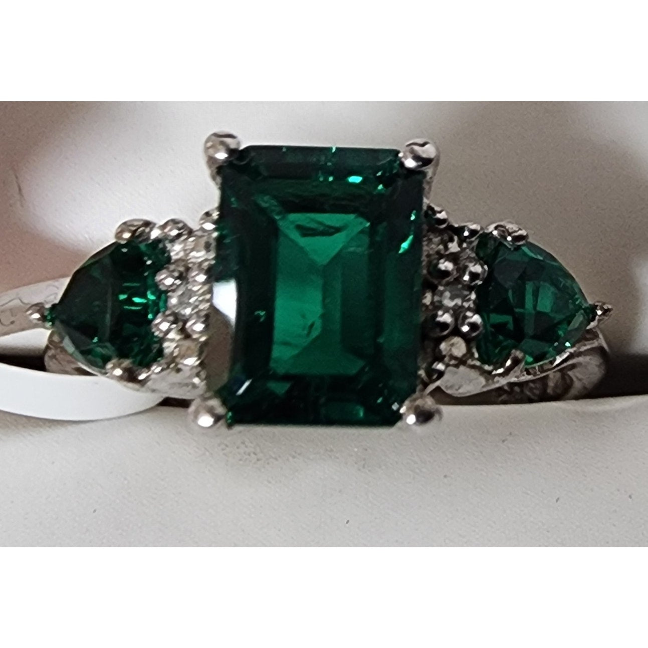 Vintage Sterling Silver Ring w/ Cr Emeralds & Mini Diamonds Size 7 w/ Box