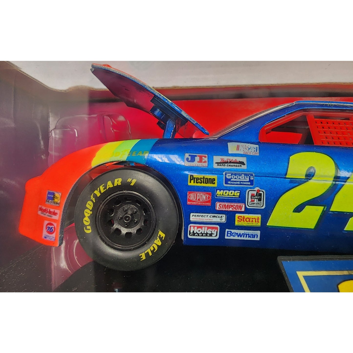 1995 Racing Champions 1/24 Jeff Gordon #24 DuPont Chevy Monte Carlo Die-Cast MIB