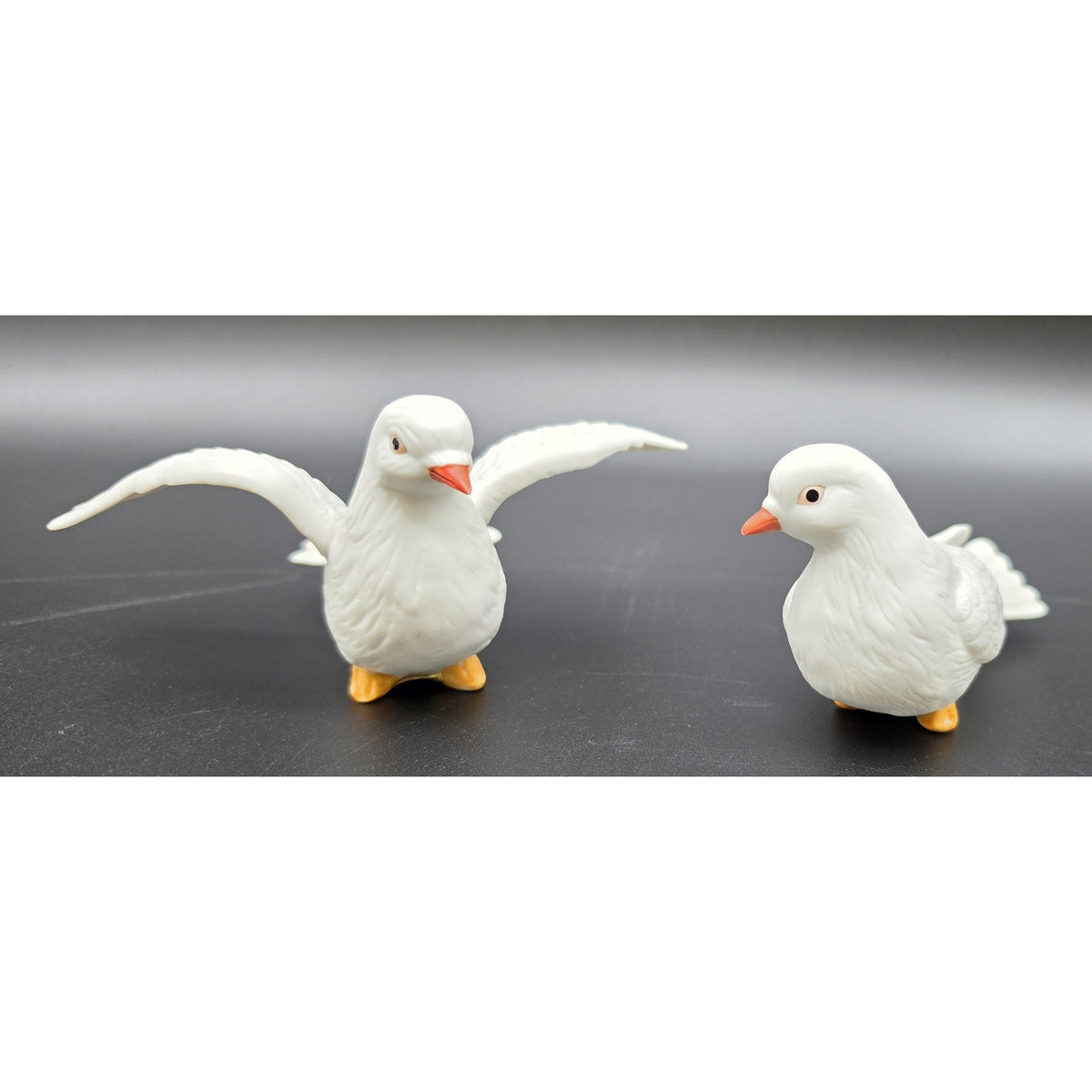 Vintage Homco Porcelain White Doves Pair Figurines #8856 Taiwan Love Birds Set