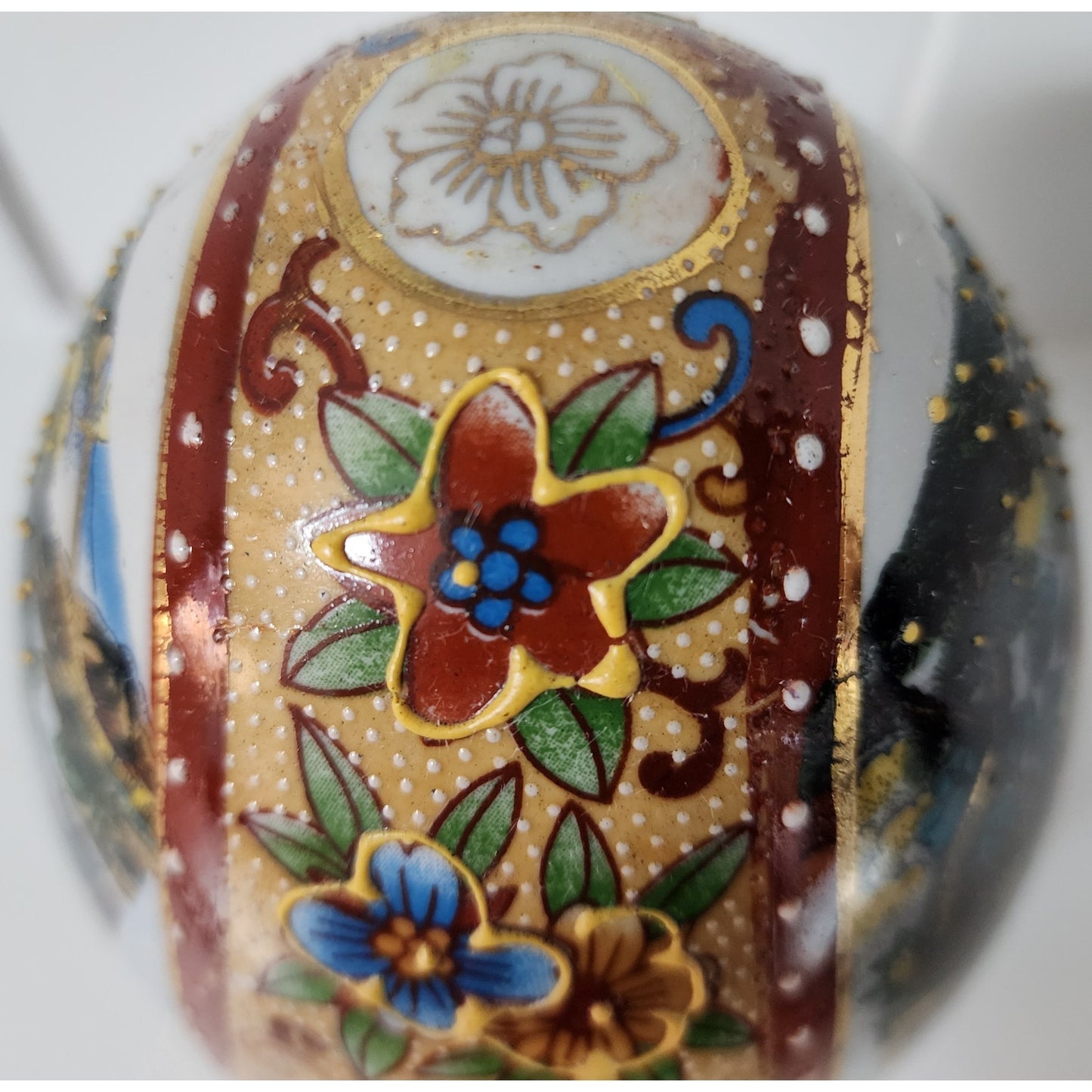 Japanese Porcelain Egg w/ Geisha Garden Scene Gold Gilt Raised Relief -Wood Base