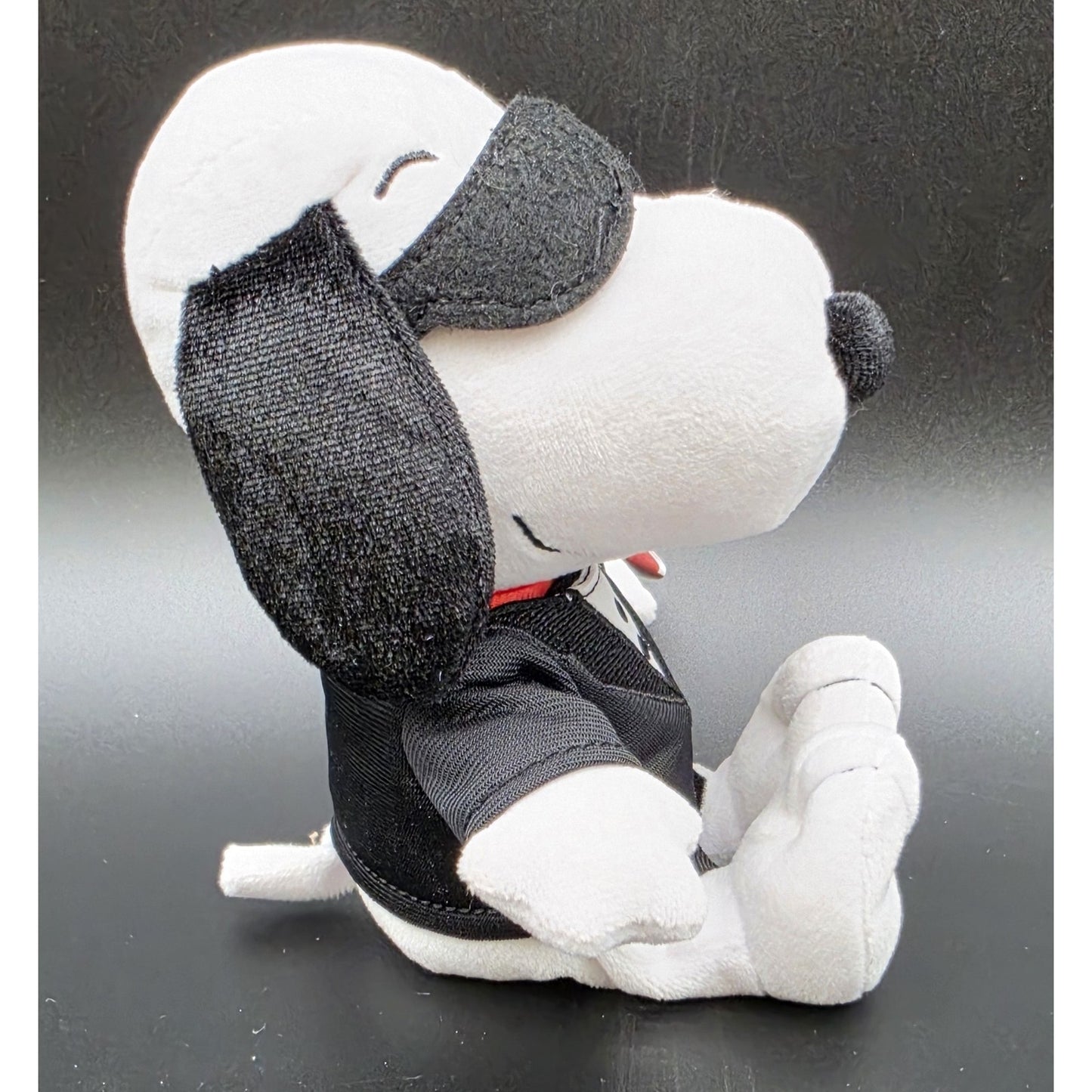 Peanuts Snoopy Plush Set Lot of 4 – Snoopula, Sealed With A Kiss, Agent, Whitman