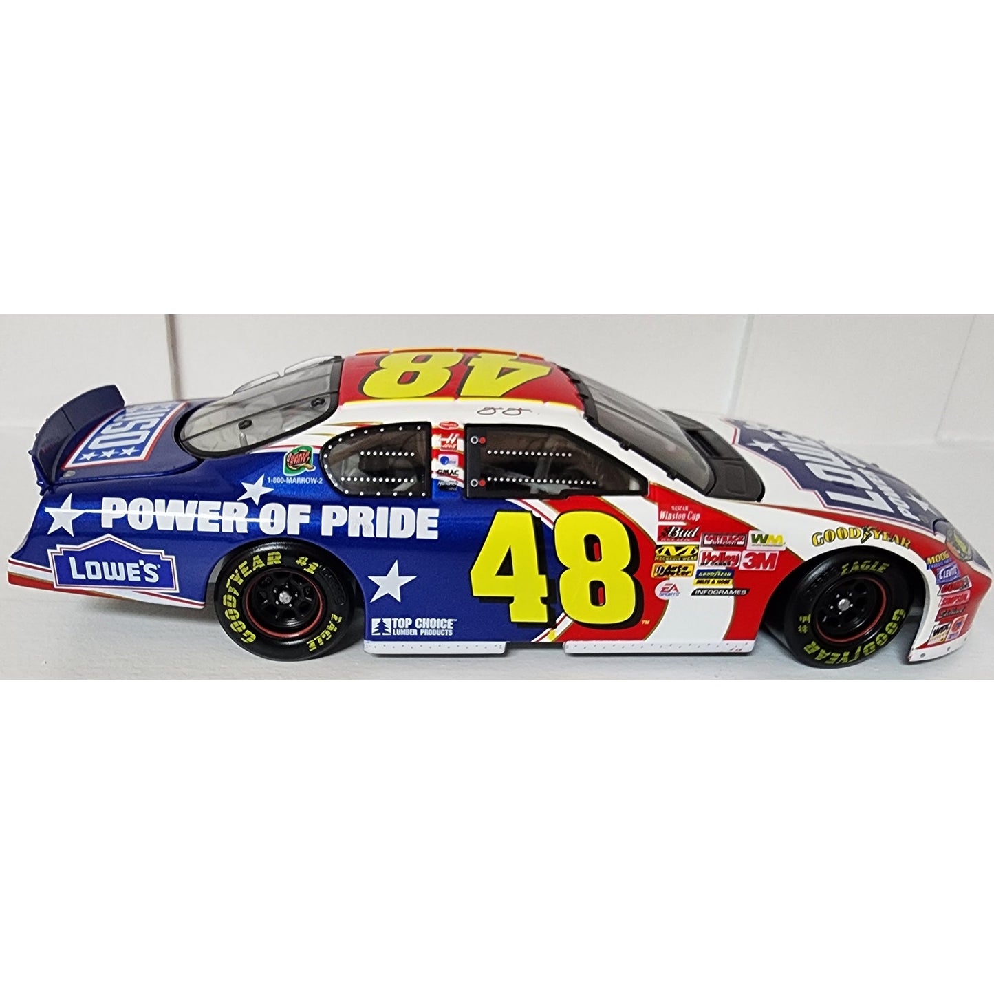 2003 Action 1:24 Jimmie Johnson #48 Lowe’s Power of Pride Monte Carlo Diecast