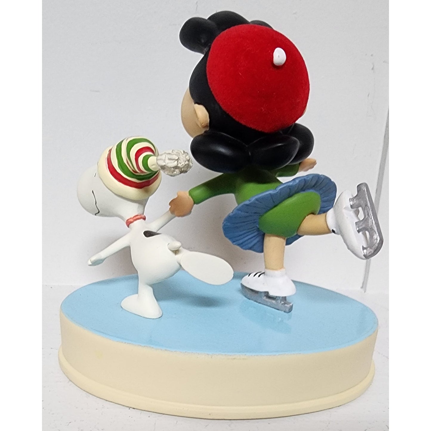 Hallmark Peanuts Lucy Snoopy Skating Figurine & Snoopy Xmas Countdown Clock